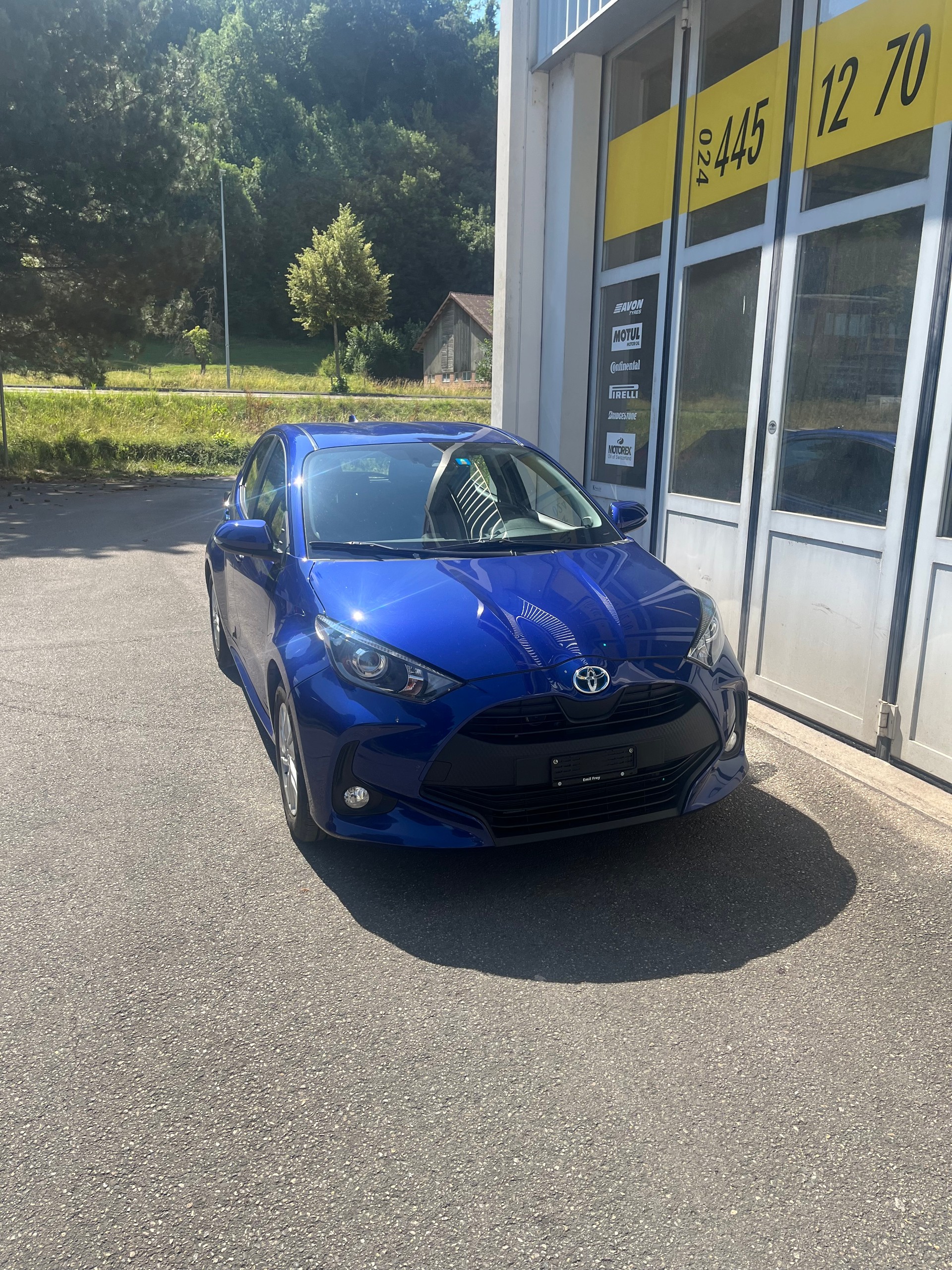 TOYOTA Yaris 1.5 Comfort e-CVT-image-0