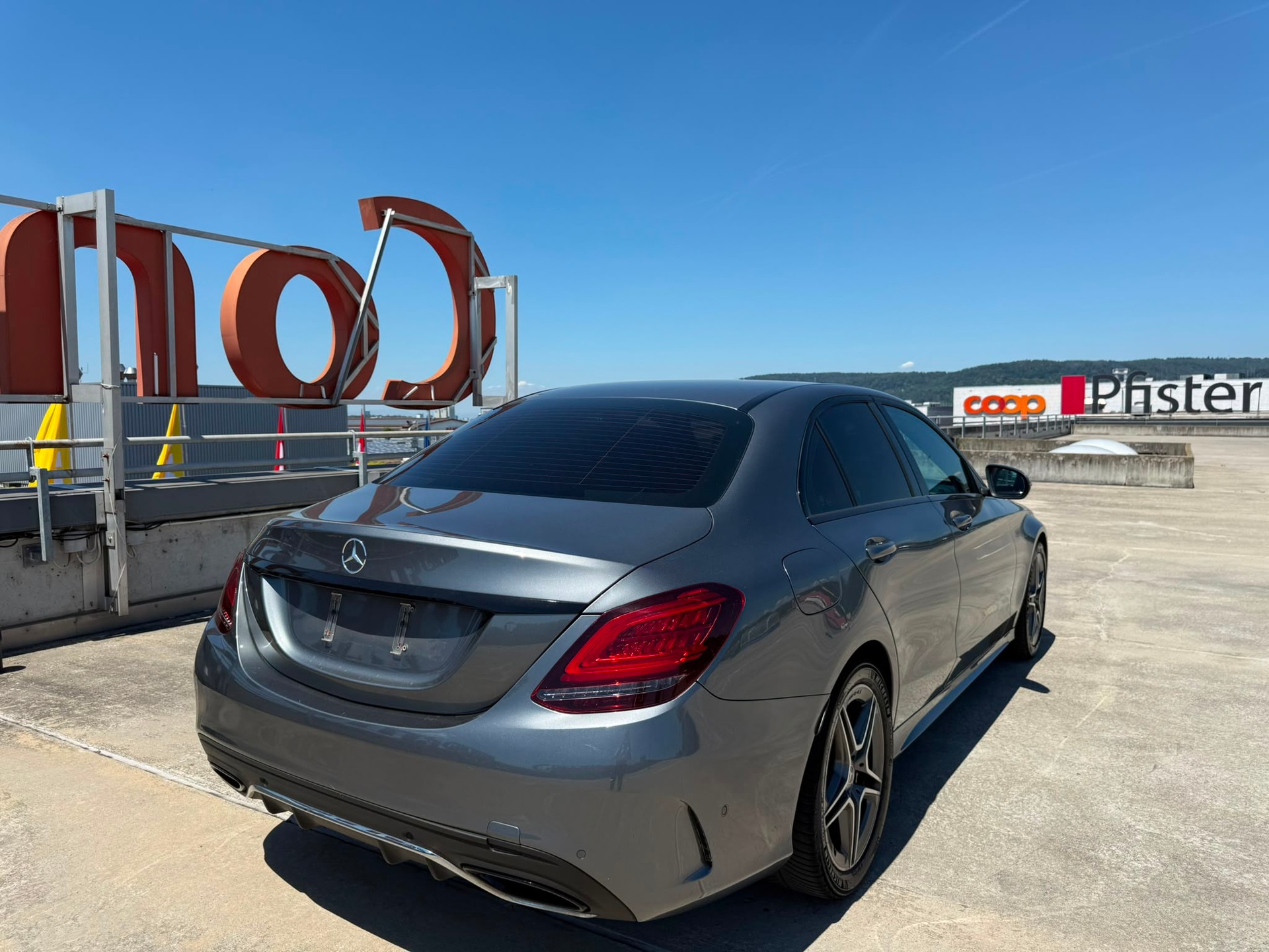 MERCEDES-BENZ C 180 D AMG Line-image-4
