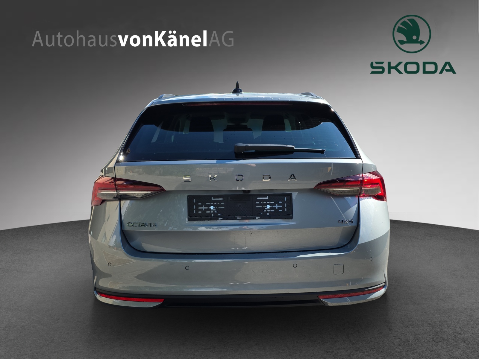 SKODA Octavia Combi 2.0 TSI DSG Selection 4x4-image-4
