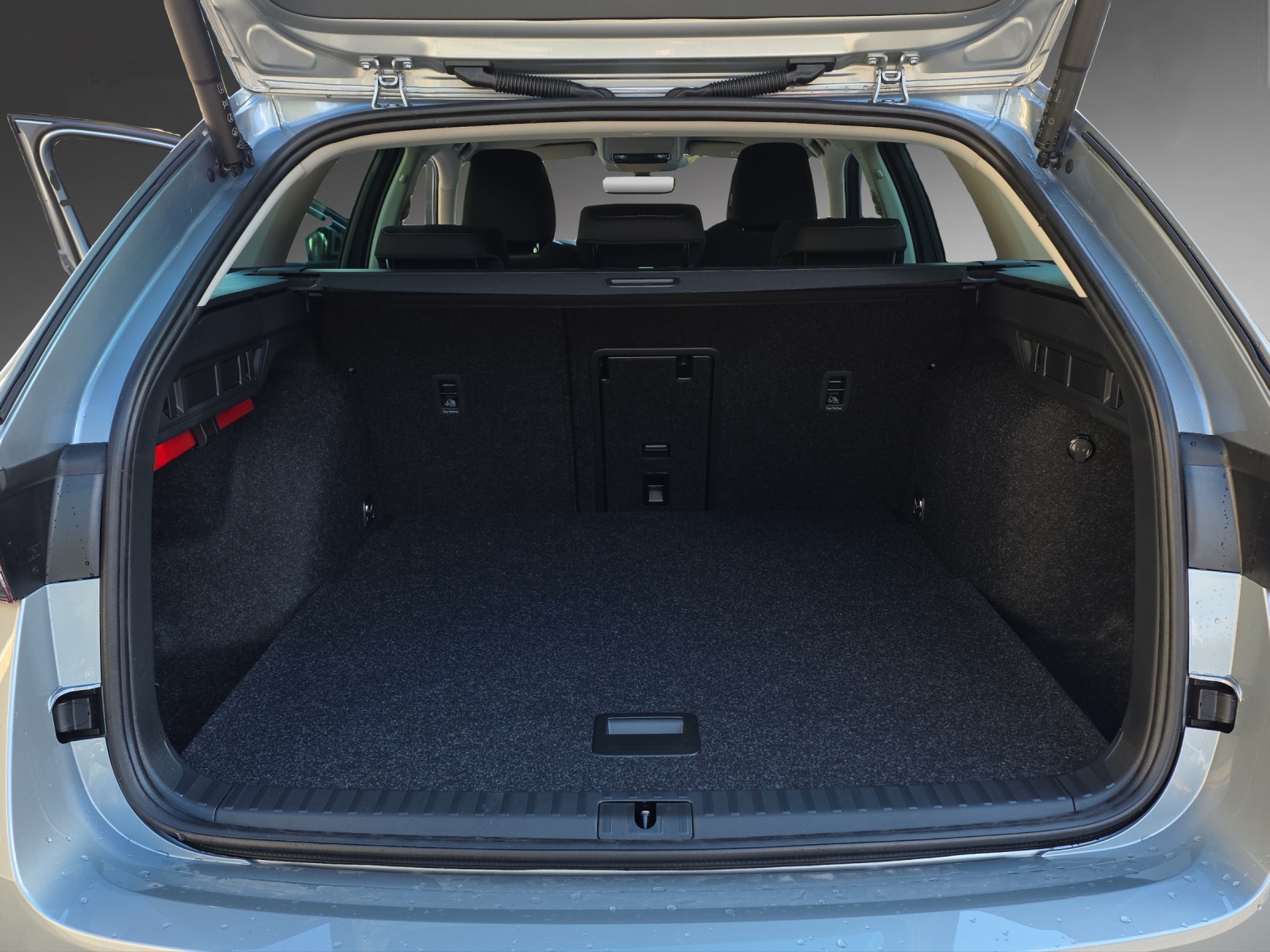 SKODA Octavia Combi 2.0 TSI DSG Selection 4x4-image-9