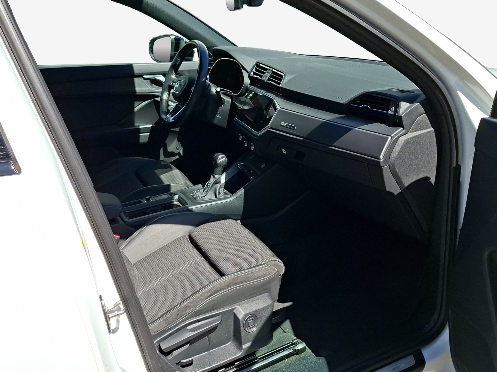 AUDI Q3 Sportback 35 TFSI S line Attraction S-tronic-image-15