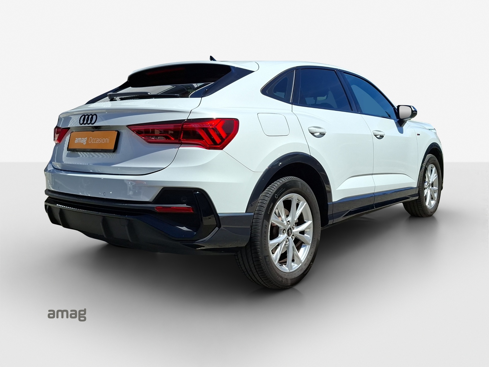 AUDI Q3 Sportback 35 TFSI S line Attraction S-tronic-image-4