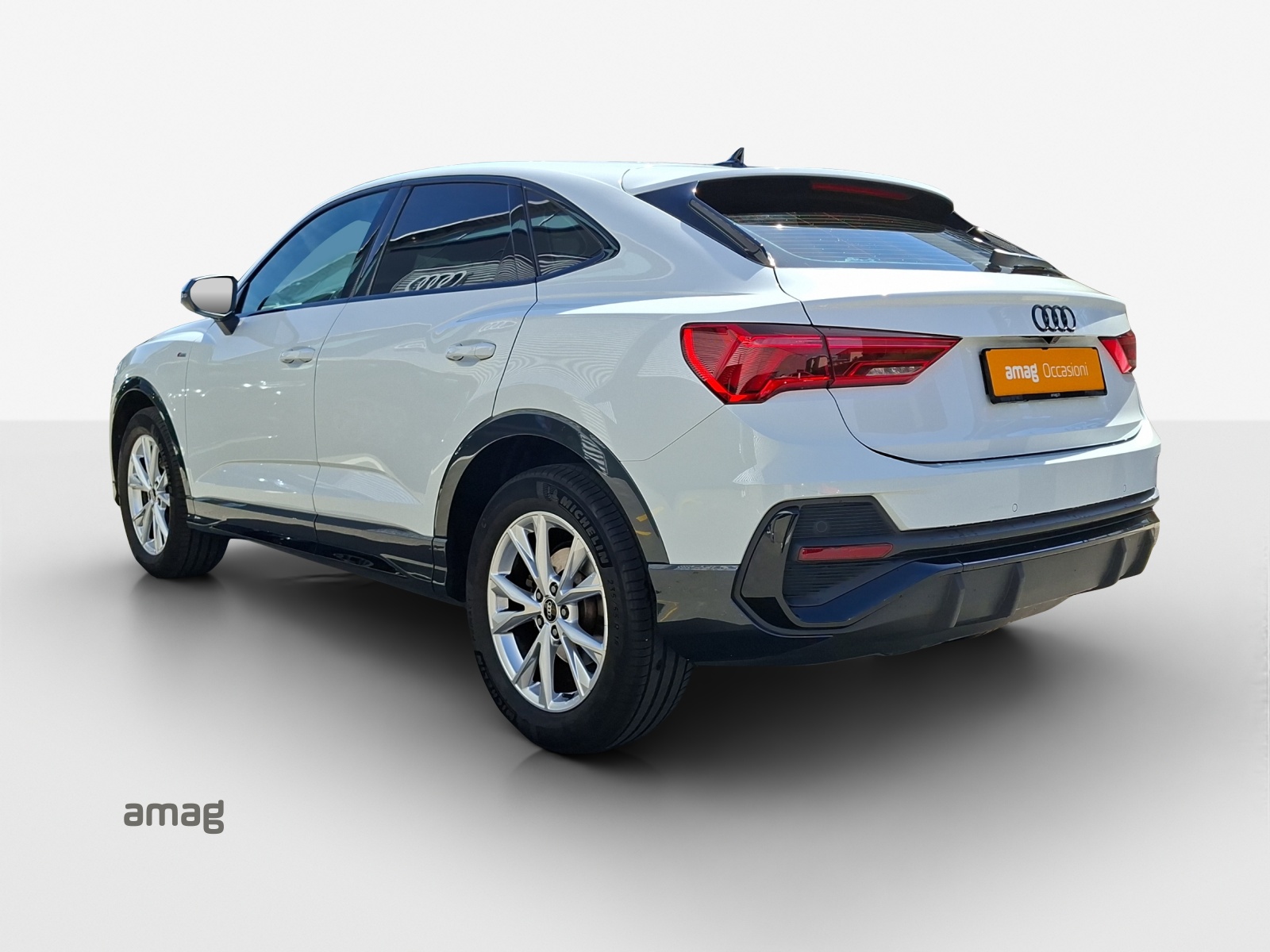 AUDI Q3 Sportback 35 TFSI S line Attraction S-tronic-image-2