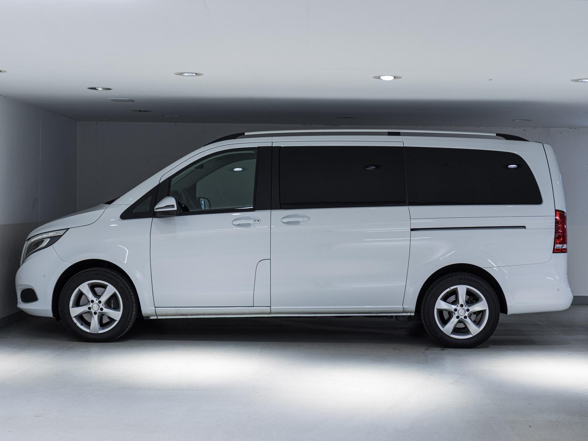 MERCEDES-BENZ V 250 d 4MATIC L-image-4