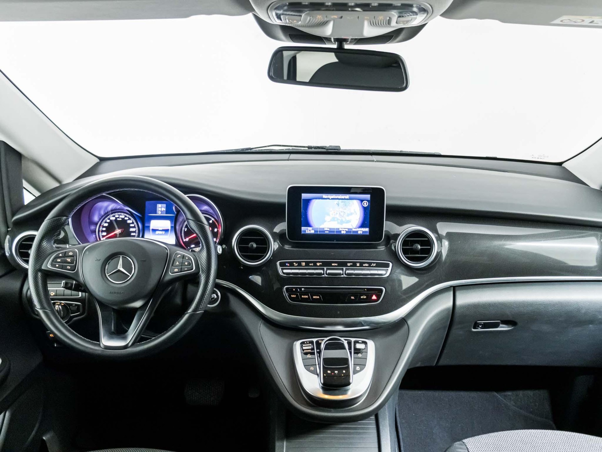 MERCEDES-BENZ V 250 d 4MATIC L-image-10