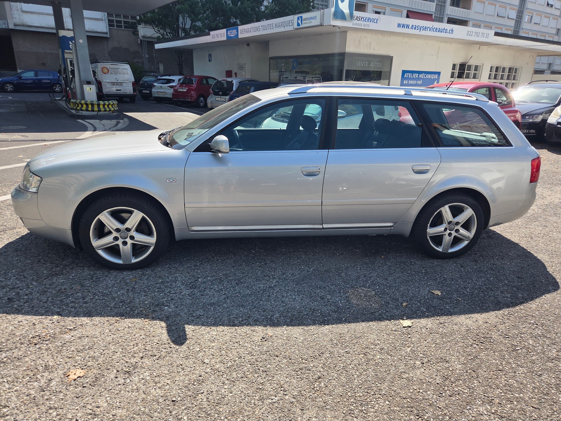 AUDI A6 Avant 2.7 T quattro-image-3