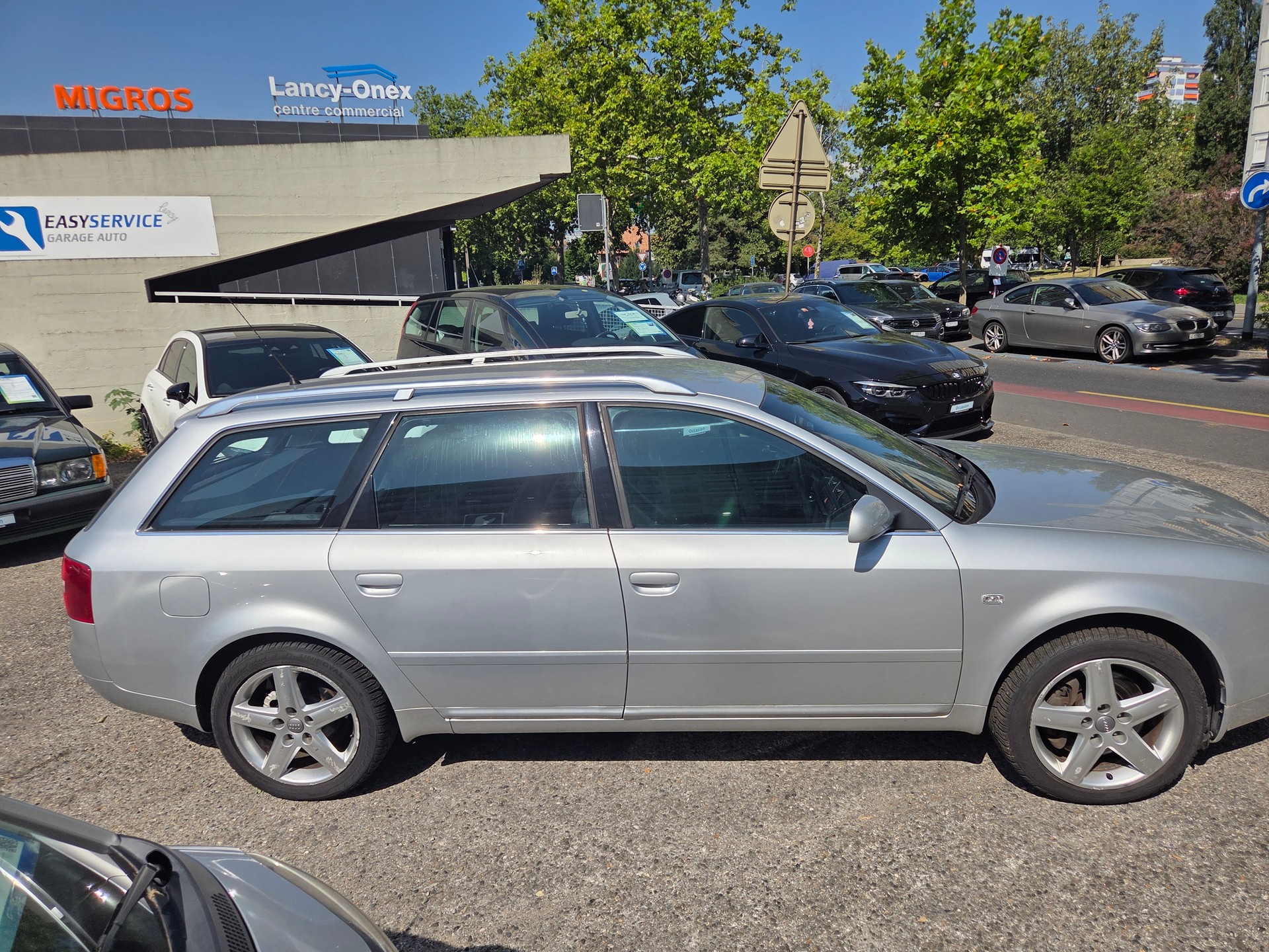 AUDI A6 Avant 2.7 T quattro-image-2