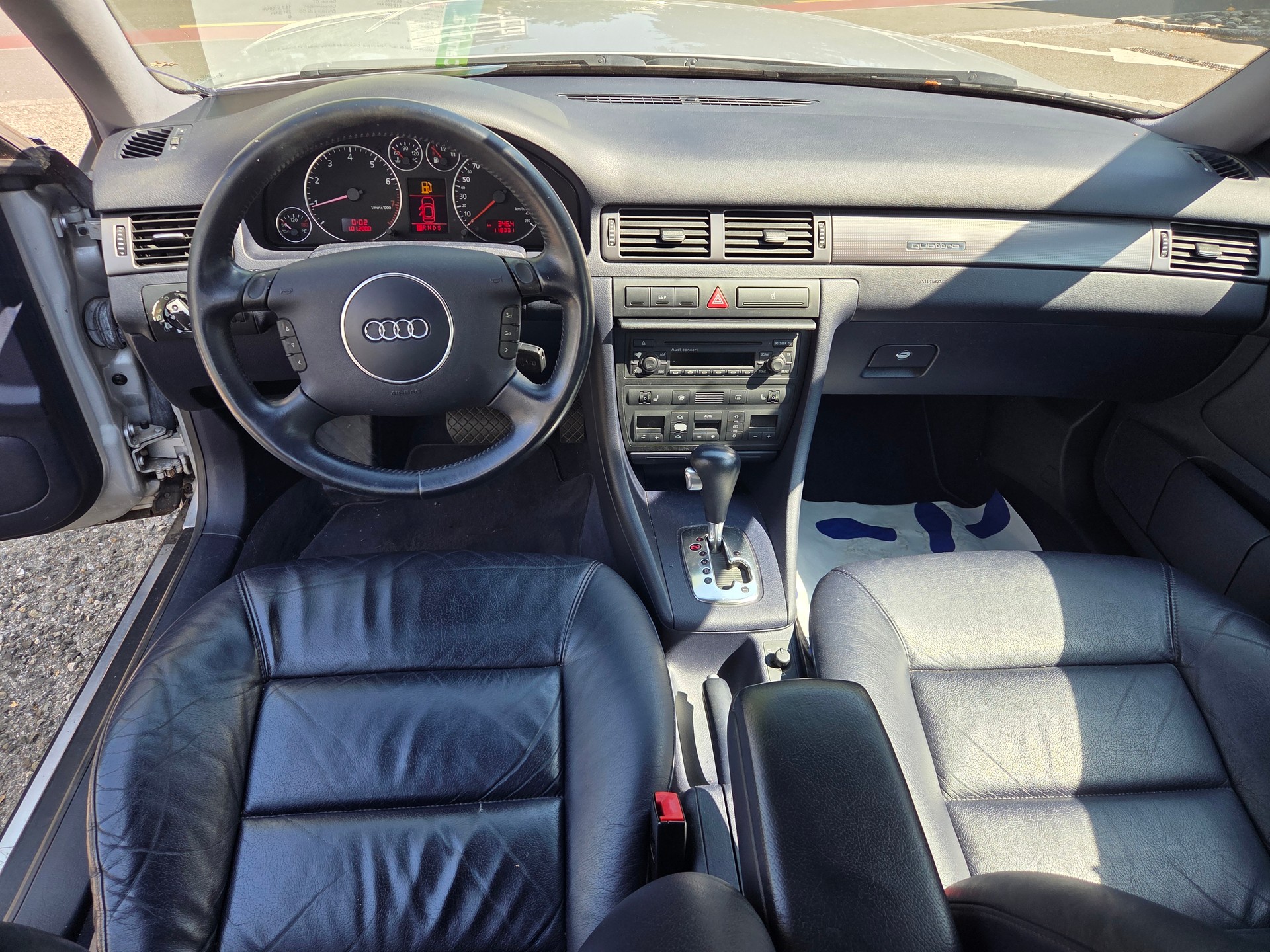 AUDI A6 Avant 2.7 T quattro-image-6