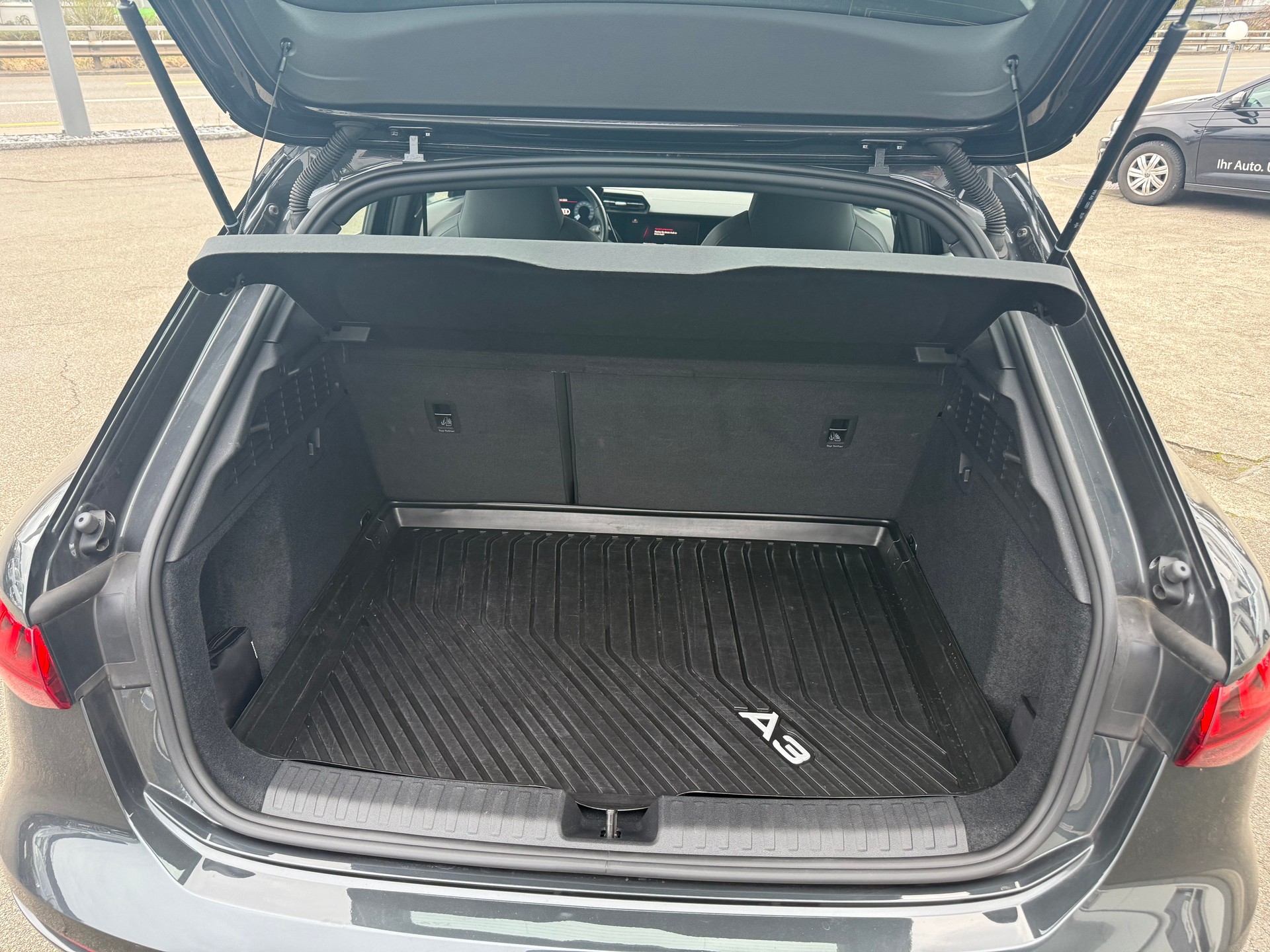 AUDI A3 Sportback 35 TFSI advanced Attraction S-tronic-image-10