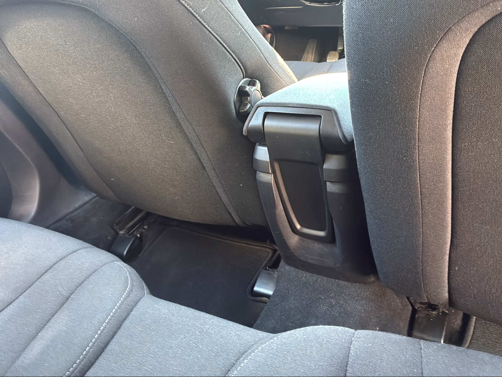 VOLVO V40 2.0 D2 Kinetic S/S-image-11