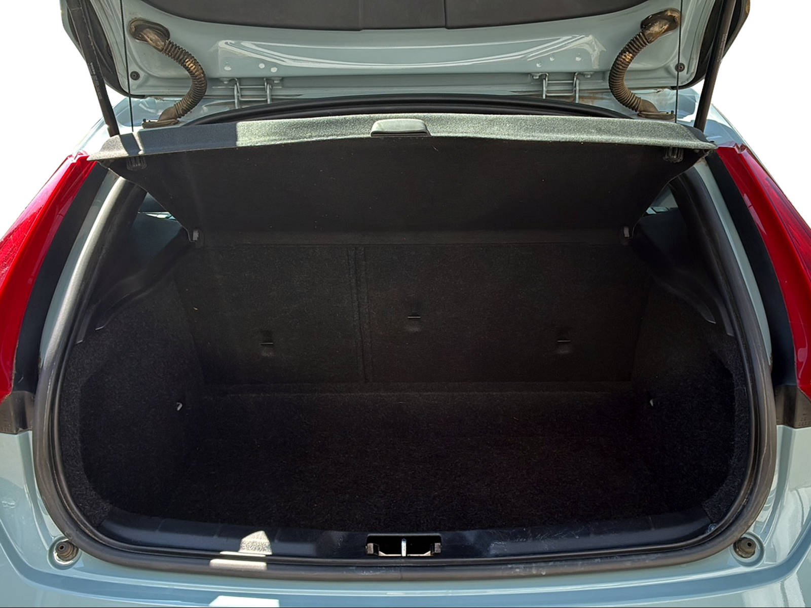 VOLVO V40 2.0 D2 Kinetic S/S-image-14