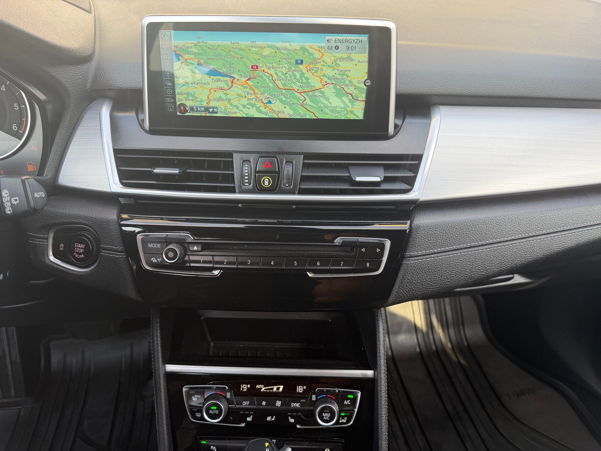 BMW 220d Gran Tourer Steptronic ** Navigation ** Xenon ** Tempomat ** Parksensor H ** Frisch Ab MFK-image-7