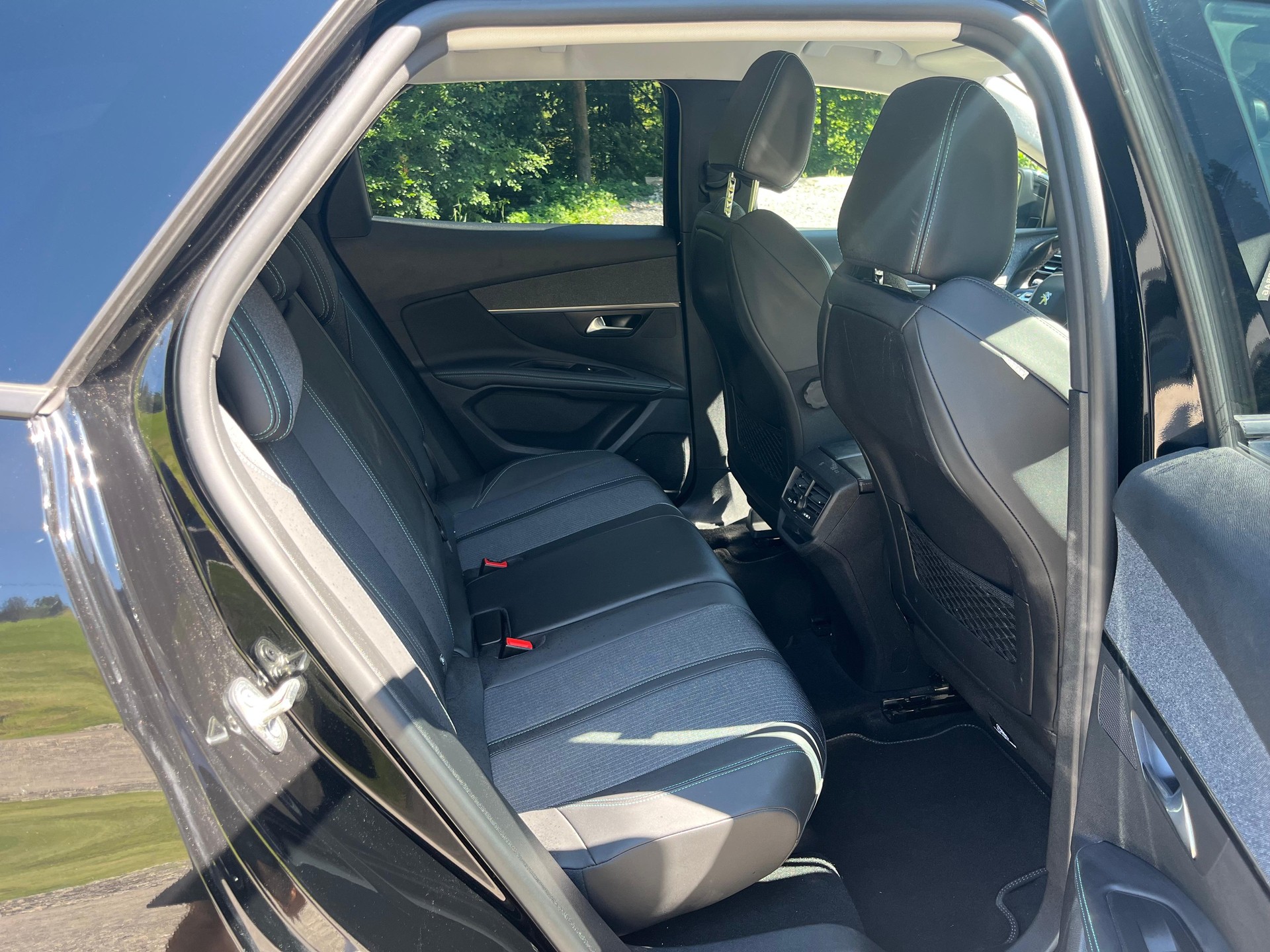 PEUGEOT 1.2 PureTech Allure Pack-image-5
