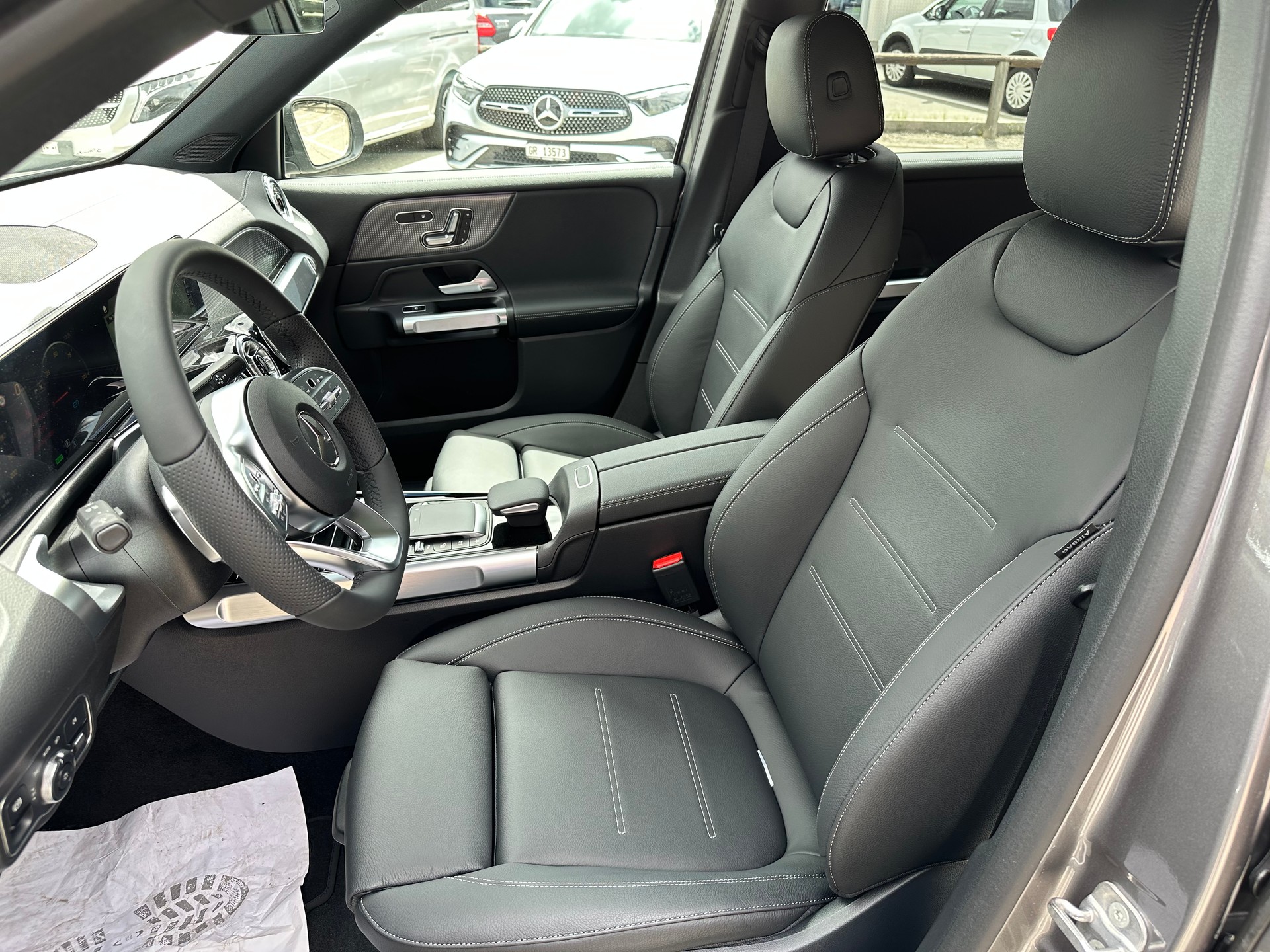 MERCEDES-BENZ EQB 350 AMG Line 4matic-image-11