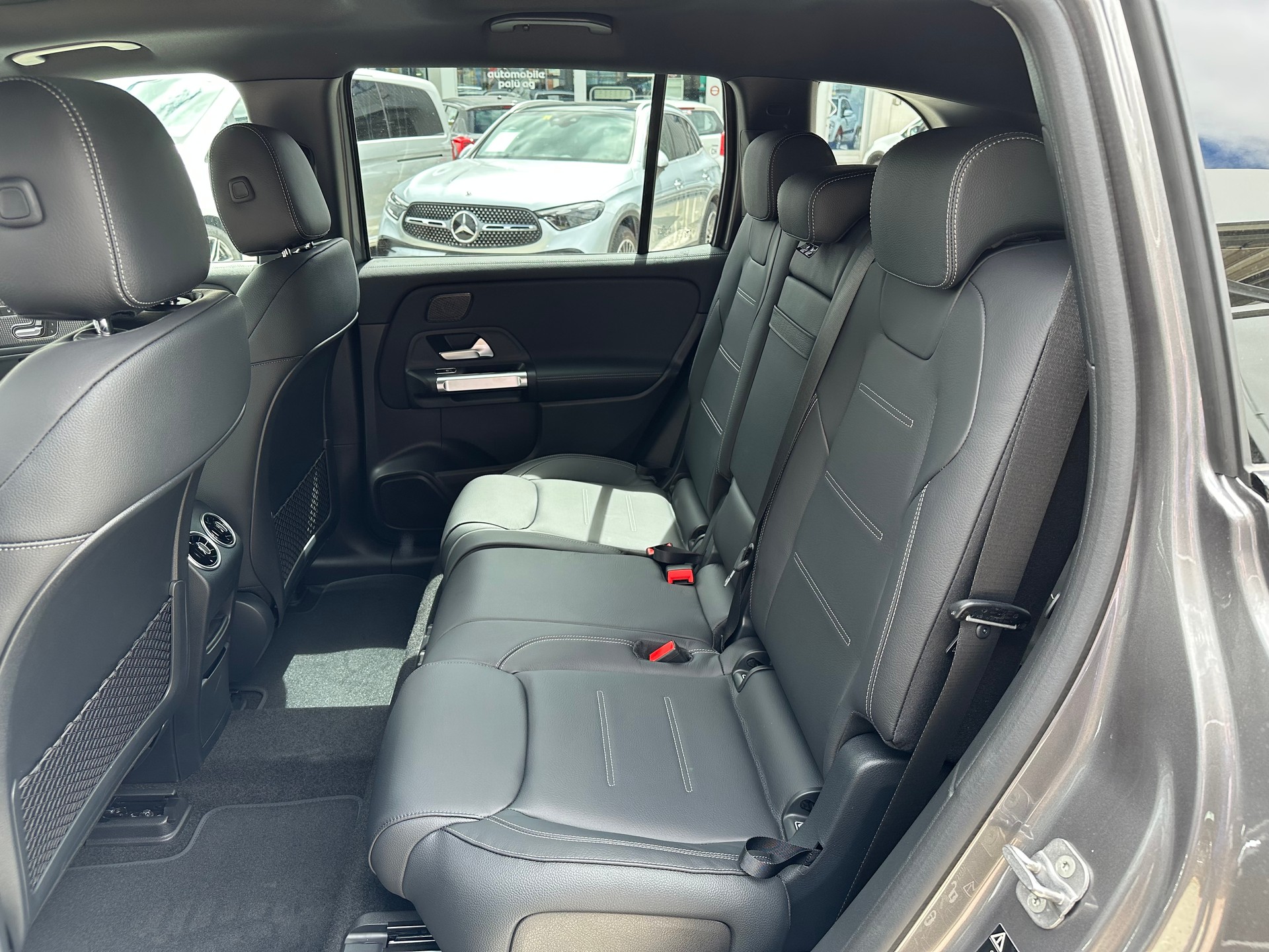 MERCEDES-BENZ EQB 350 AMG Line 4matic-image-10