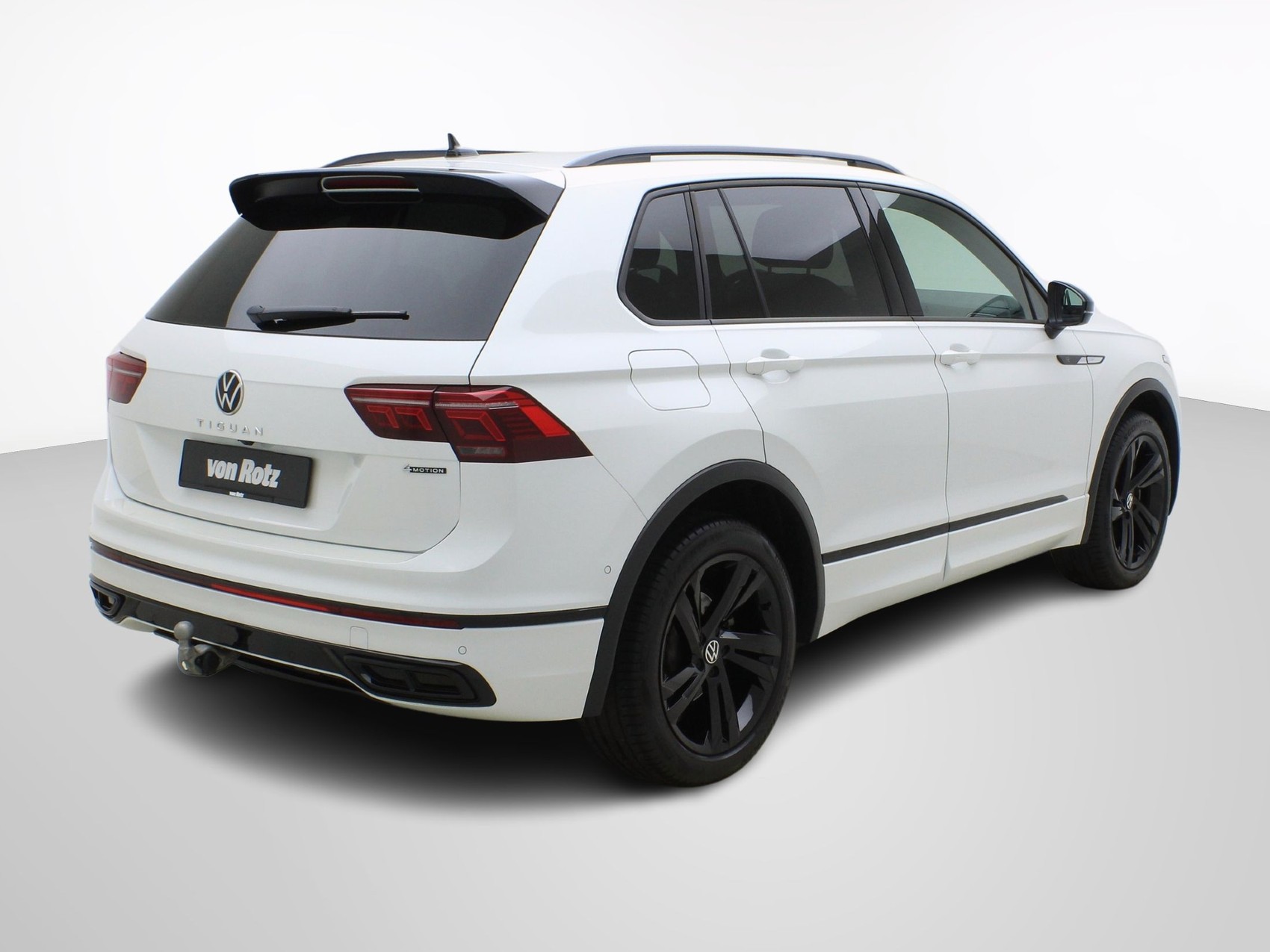VW Tiguan 2.0 TSI DSG R-Line Black Style 4Motion-image-4