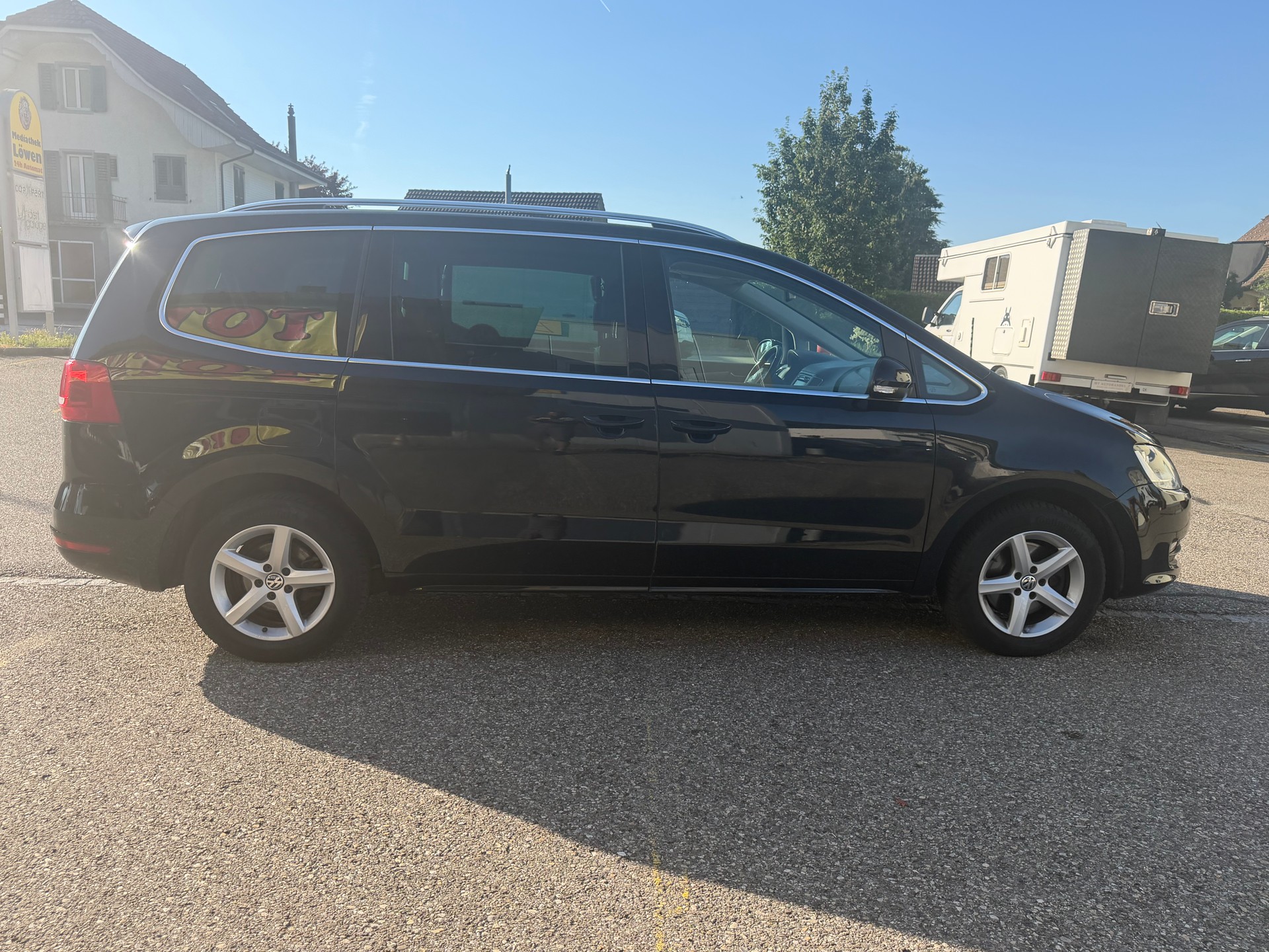 VW Sharan 2.0 TDI BlueMotion Technology Comfortline-image-3