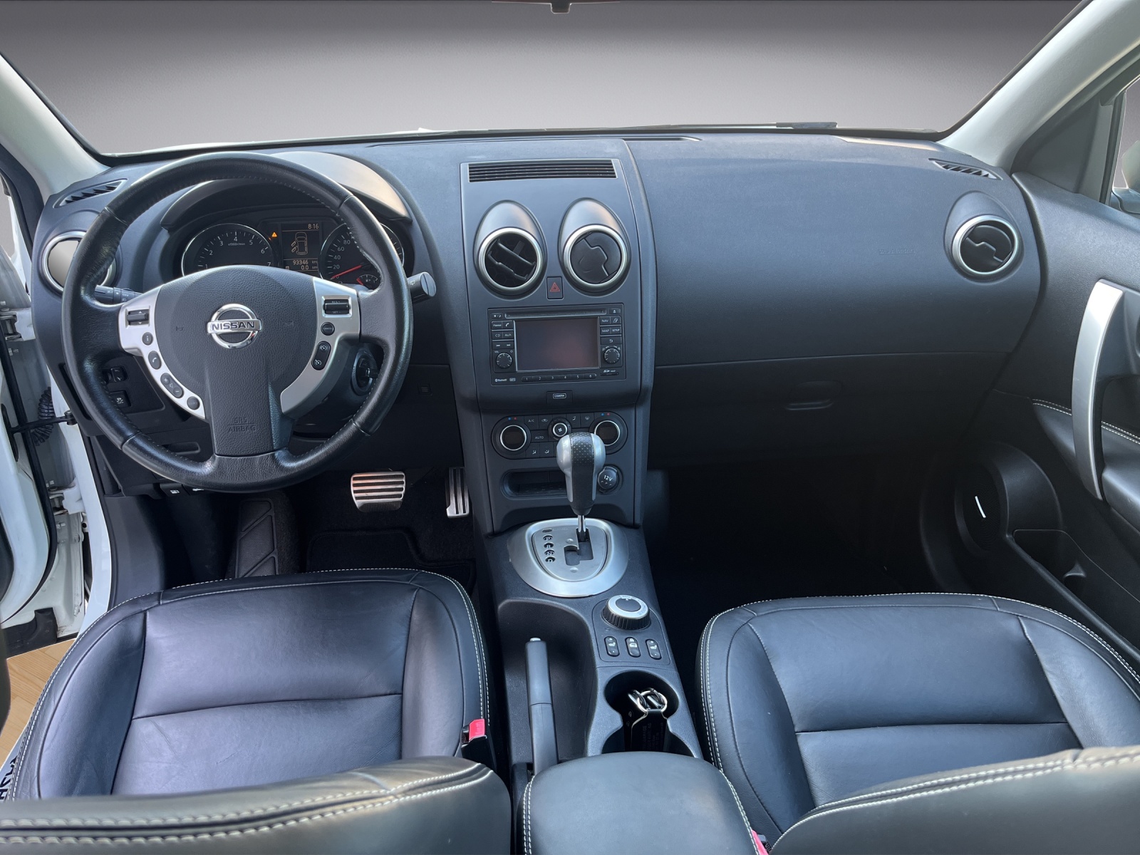 NISSAN Qashqai 2.0 16V Tekna 4x4-image-12