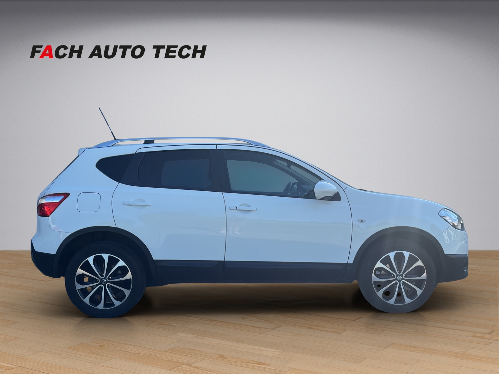 NISSAN Qashqai 2.0 16V Tekna 4x4-image-6