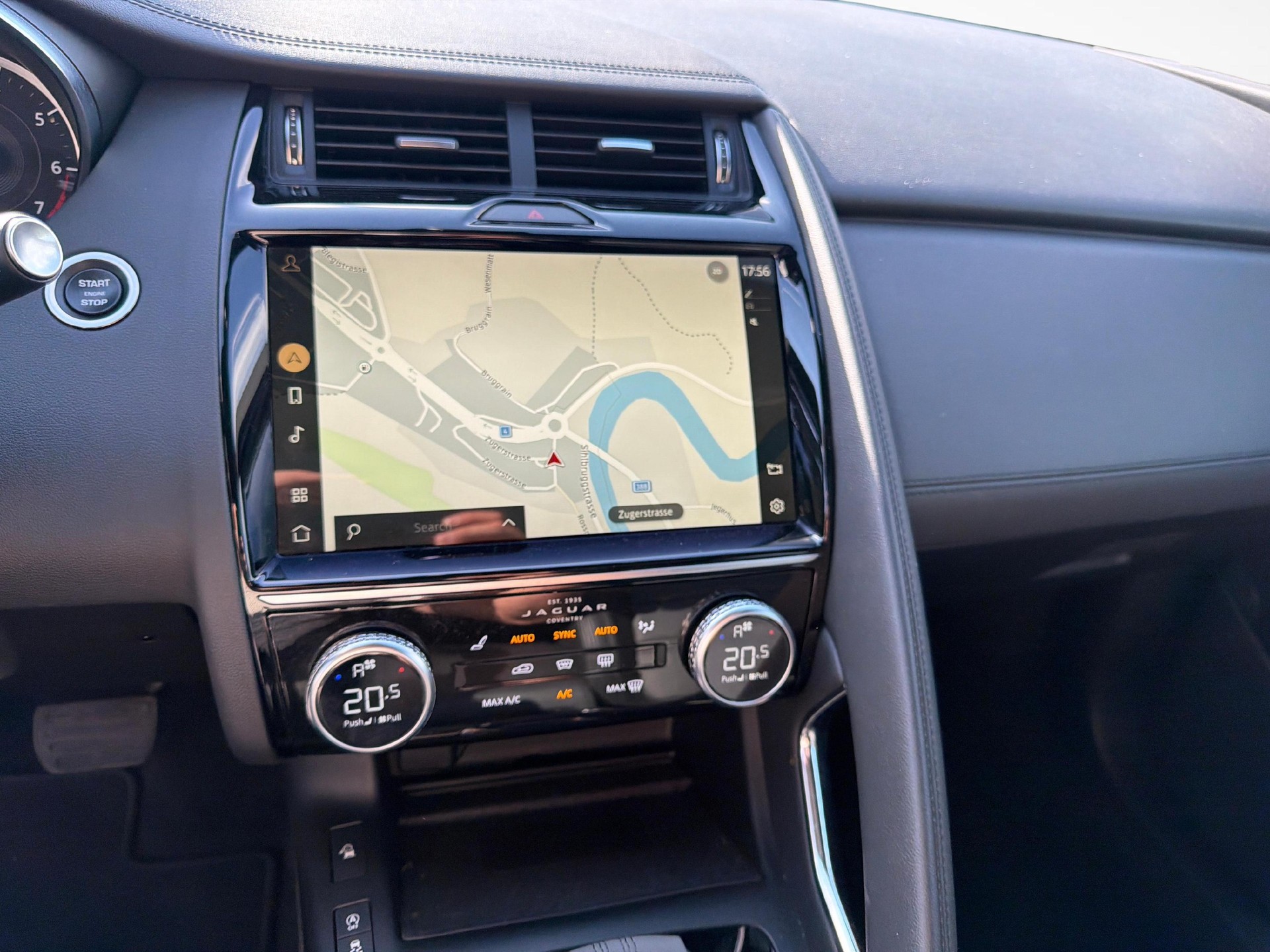 JAGUAR E-Pace 2.0 I4 200 S AWD-image-7