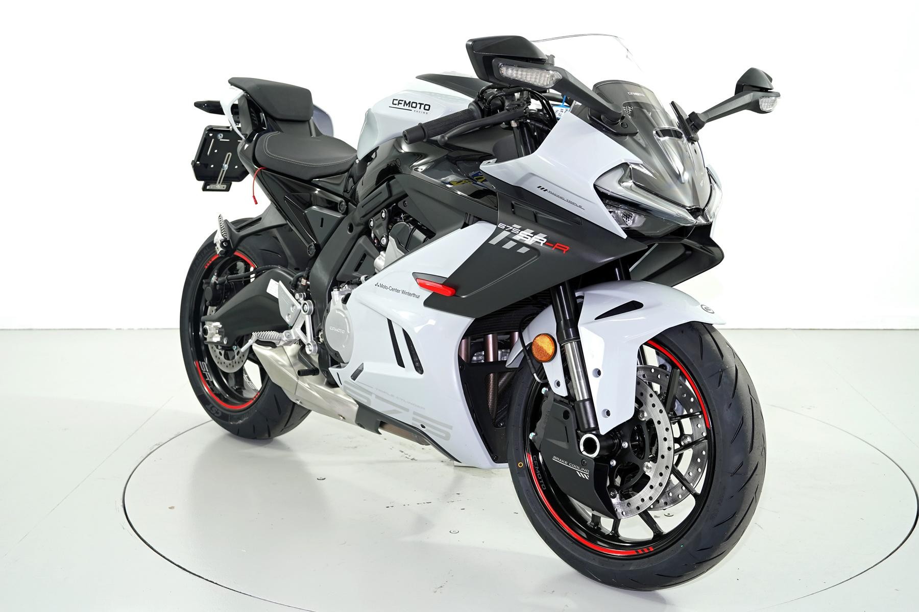CF MOTO 675 SR-R ABS-showroom-element-1