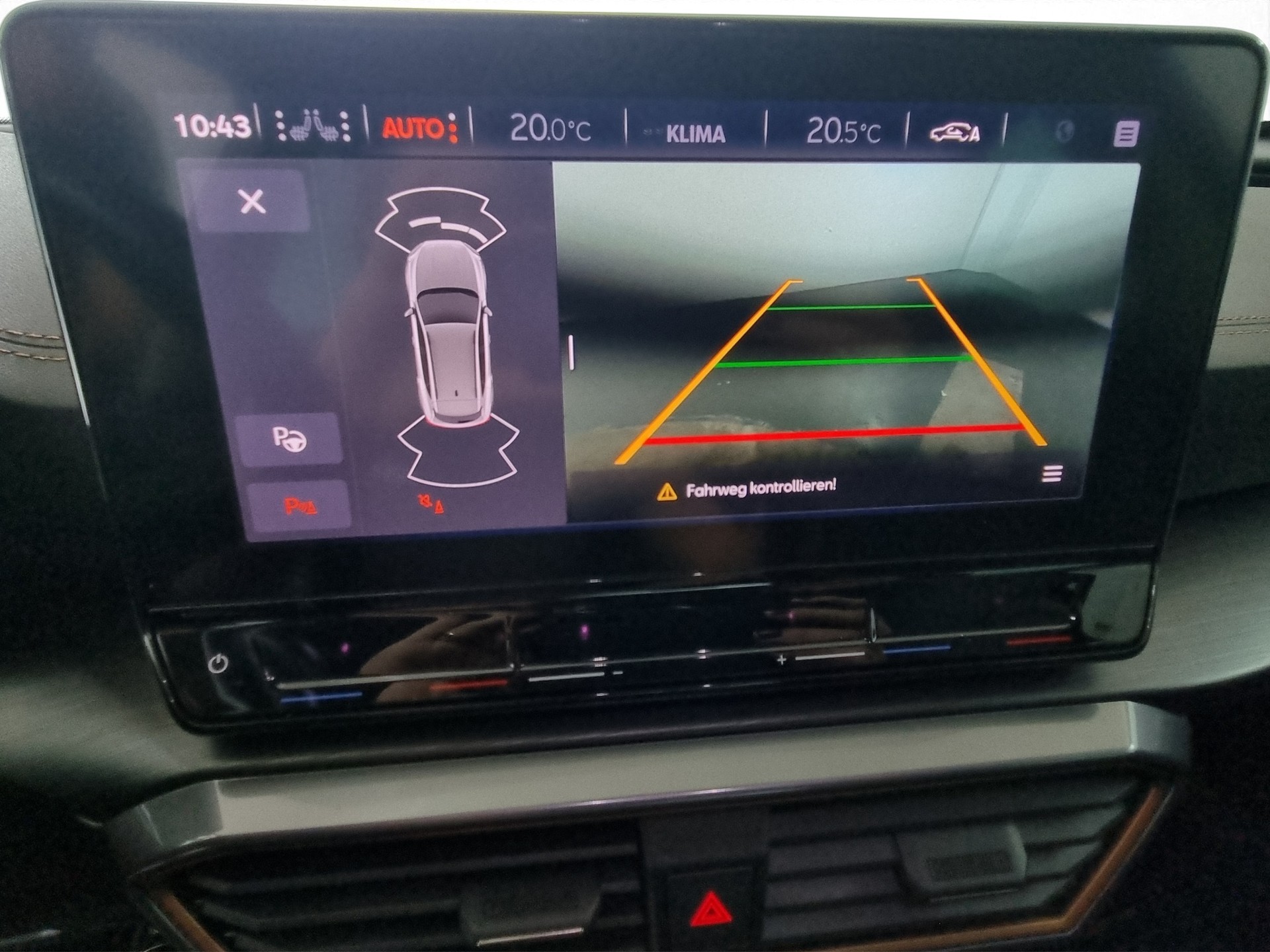 CUPRA Formentor 1.5 TSI DSG-image-14