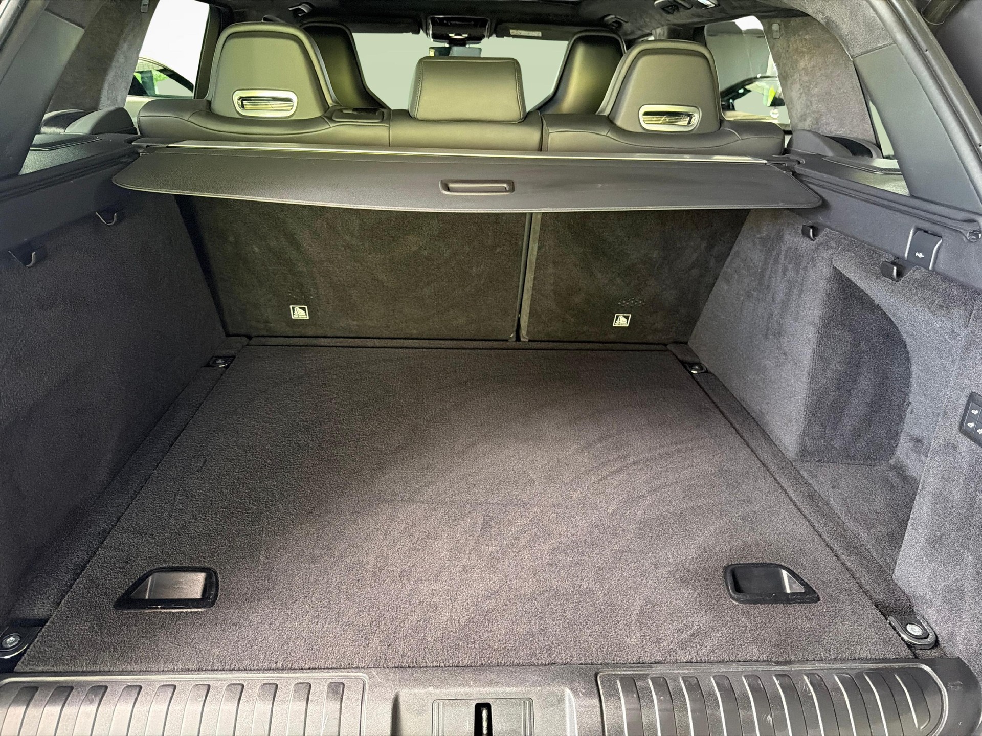 LAND ROVER Range Rover Sport 5.0 V8 SC SVR 575PS-image-10