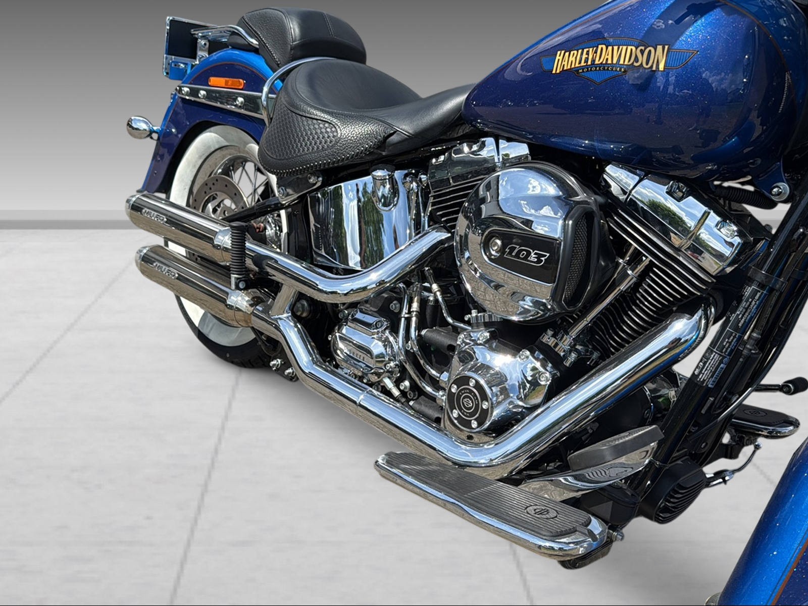 HARLEY-DAVIDSON FLSTN Softail Deluxe ABS-image-8
