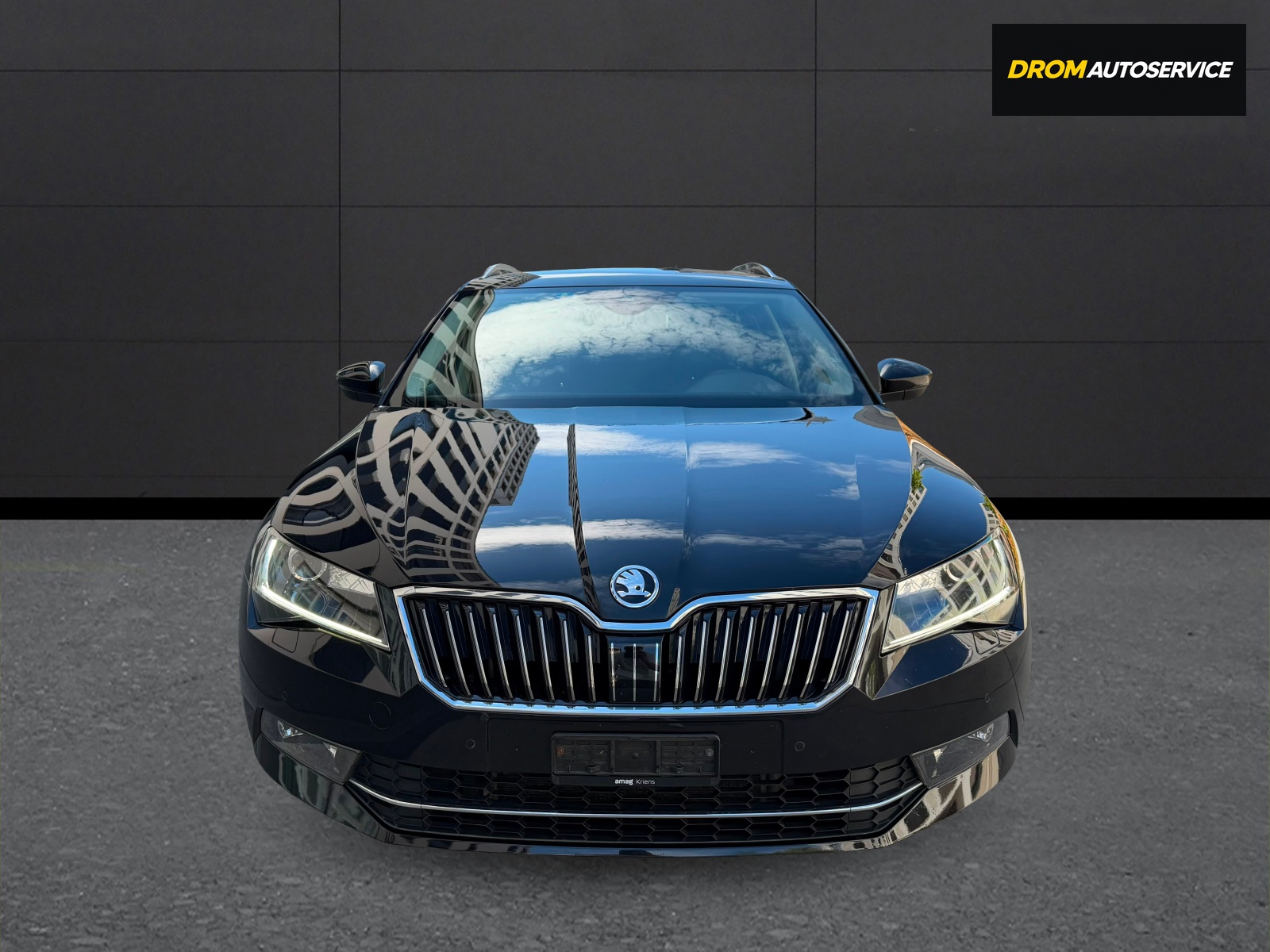 SKODA Superb Combi 2.0 TDi Style 4x4 DSG-showroom-element-1