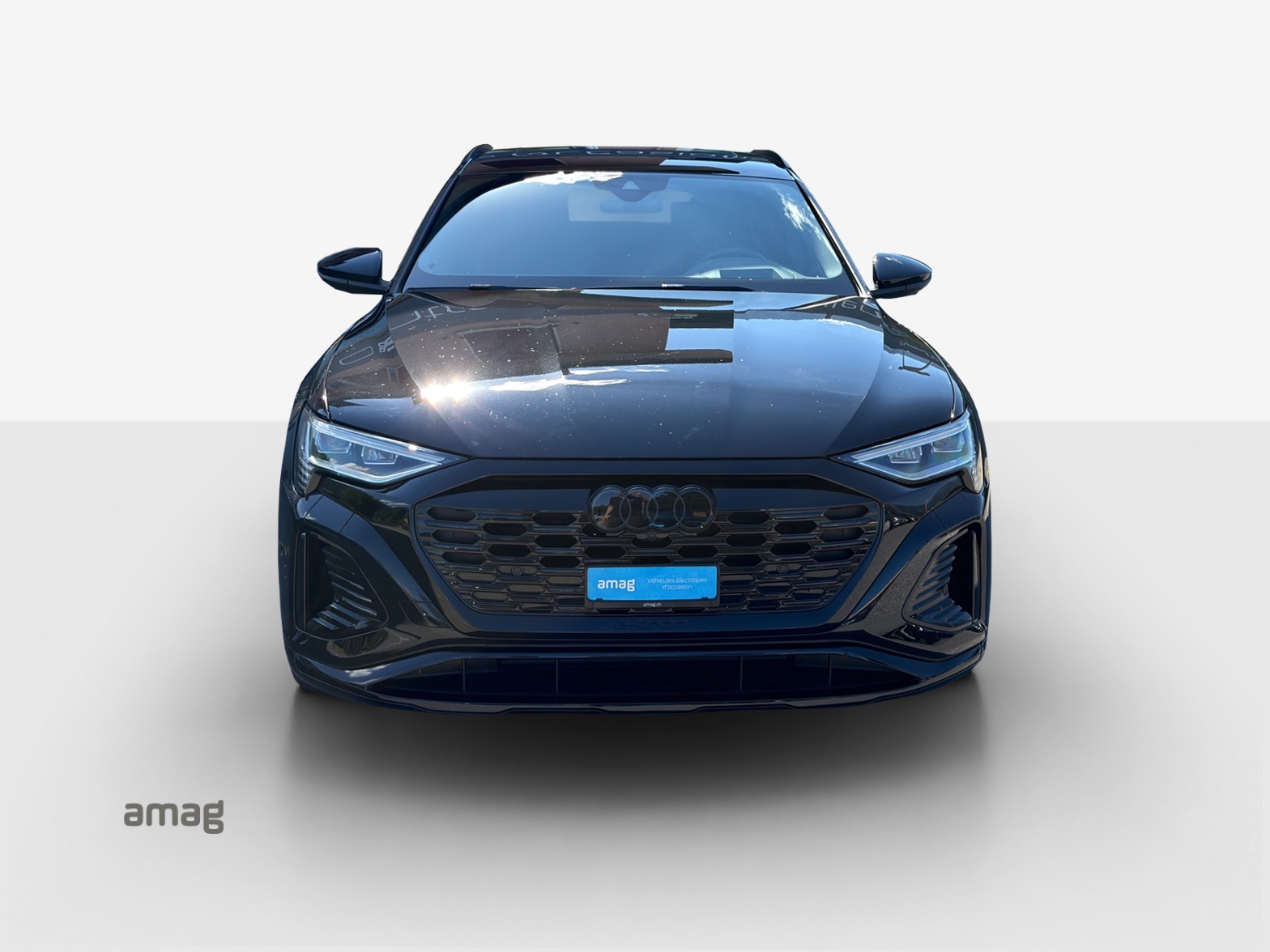 AUDI Q8 Sportback 55 e-tron Black Edition quattro-image-7