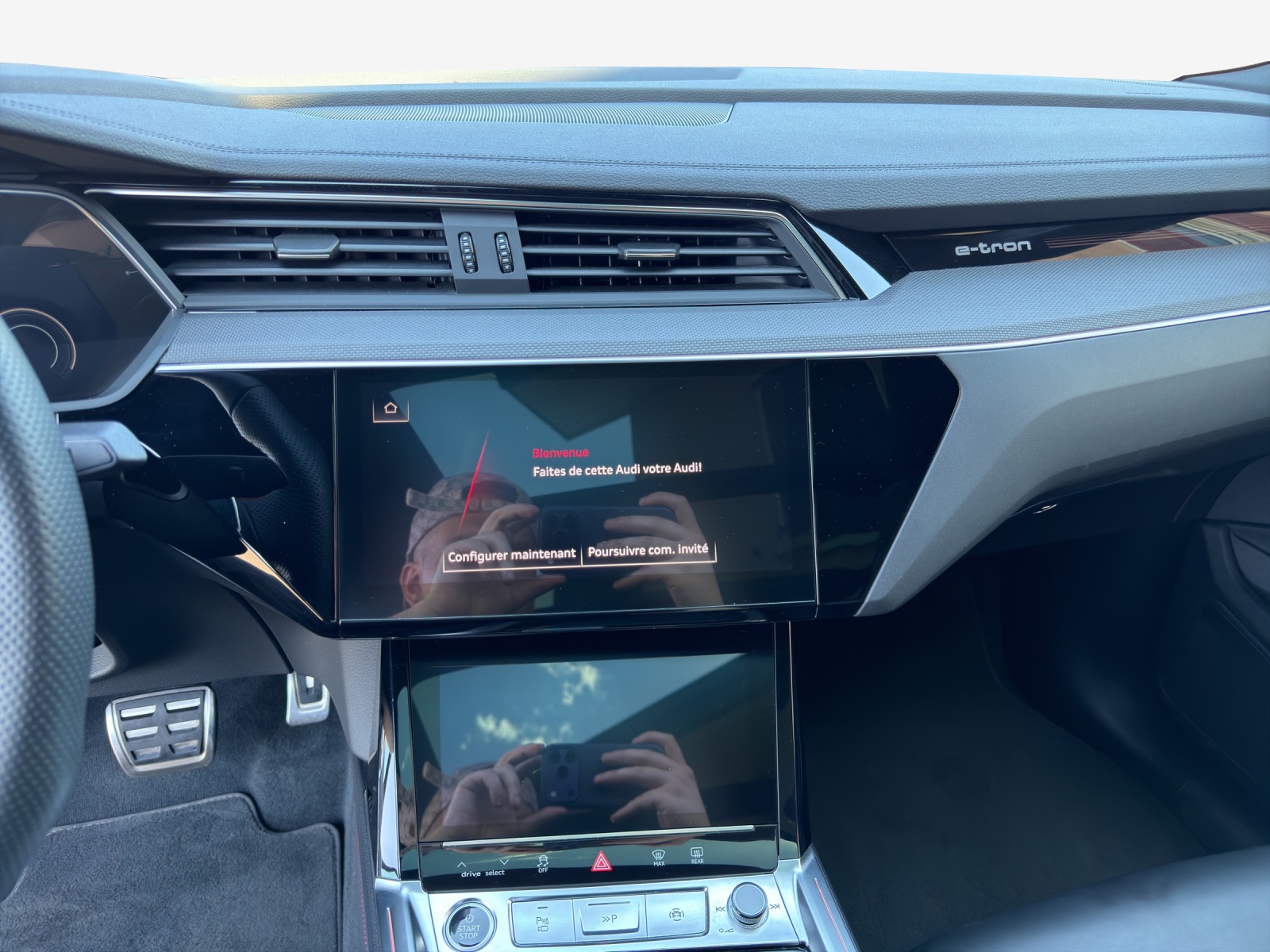 AUDI Q8 Sportback 55 e-tron Black Edition quattro-image-11