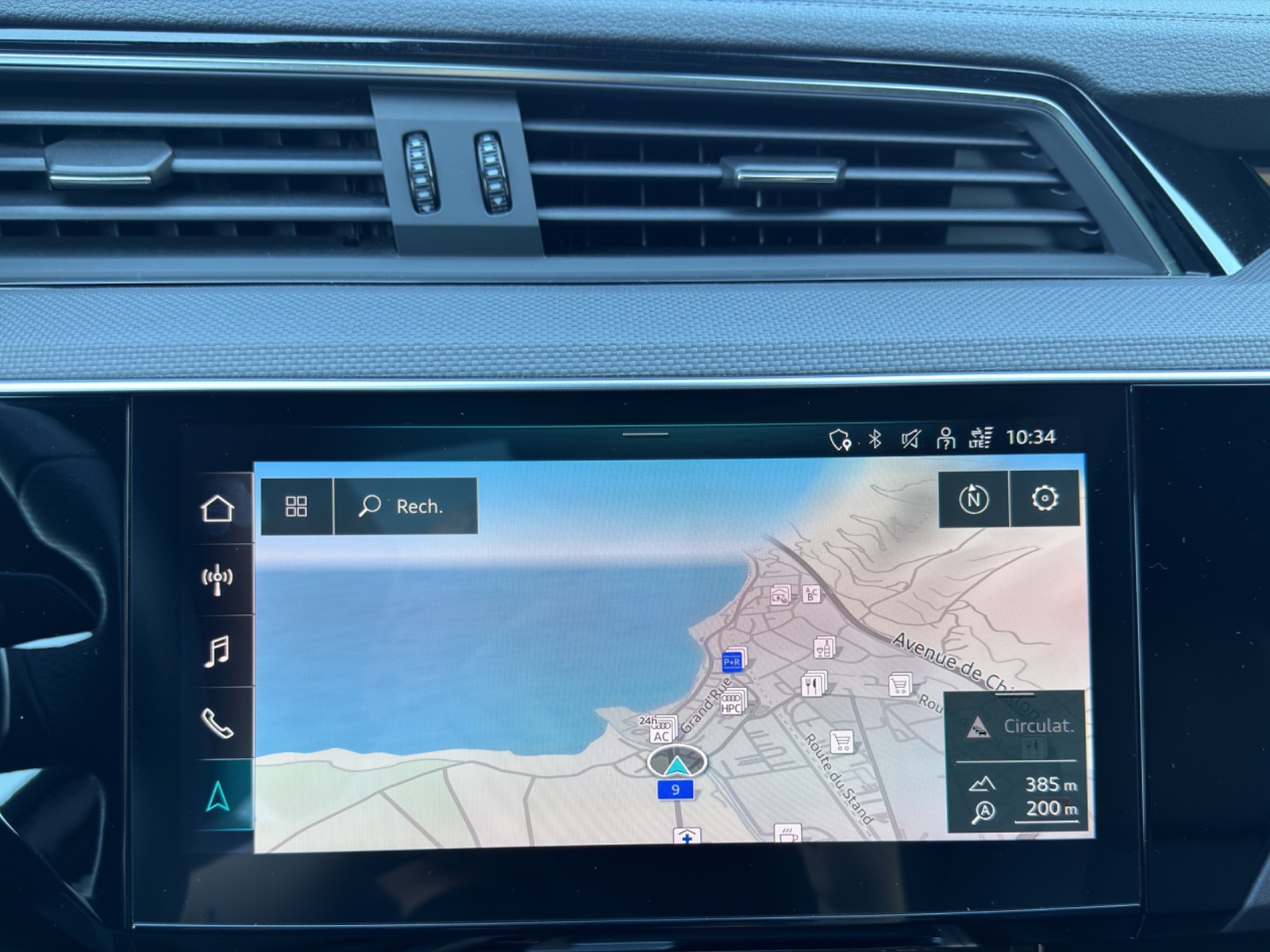 AUDI Q8 Sportback 55 e-tron Black Edition quattro-image-15
