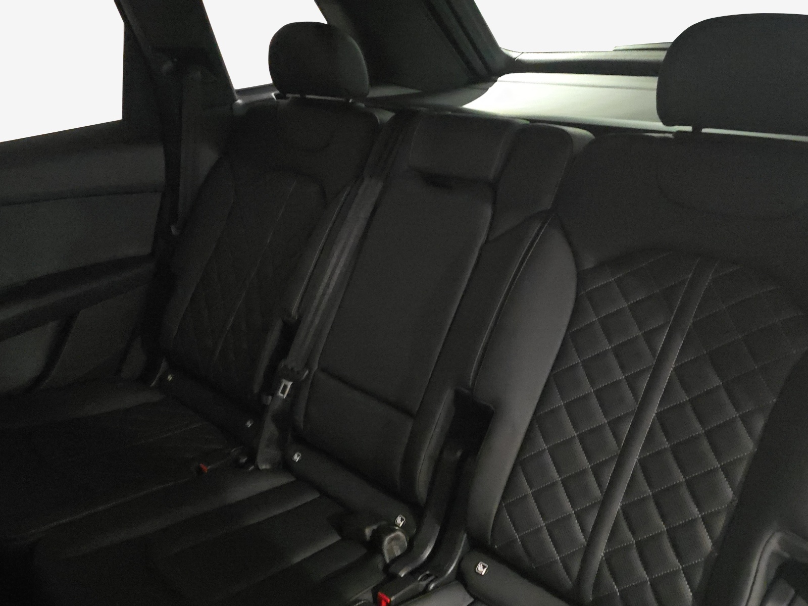 AUDI SQ7 TFSI quattro tiptronic-image-11