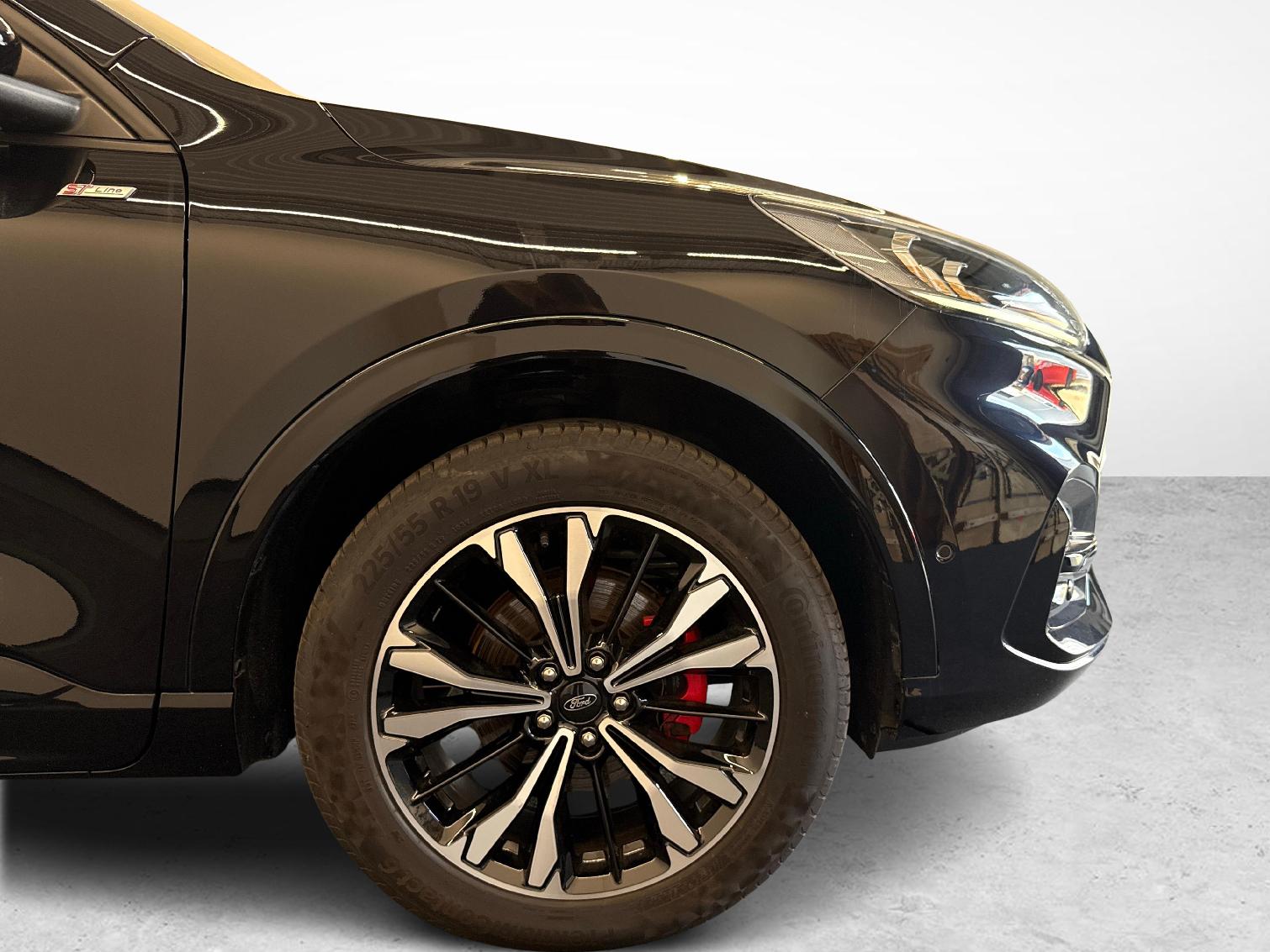 FORD Kuga 2.5 Plug-in Hybrid ST-Line-image-12