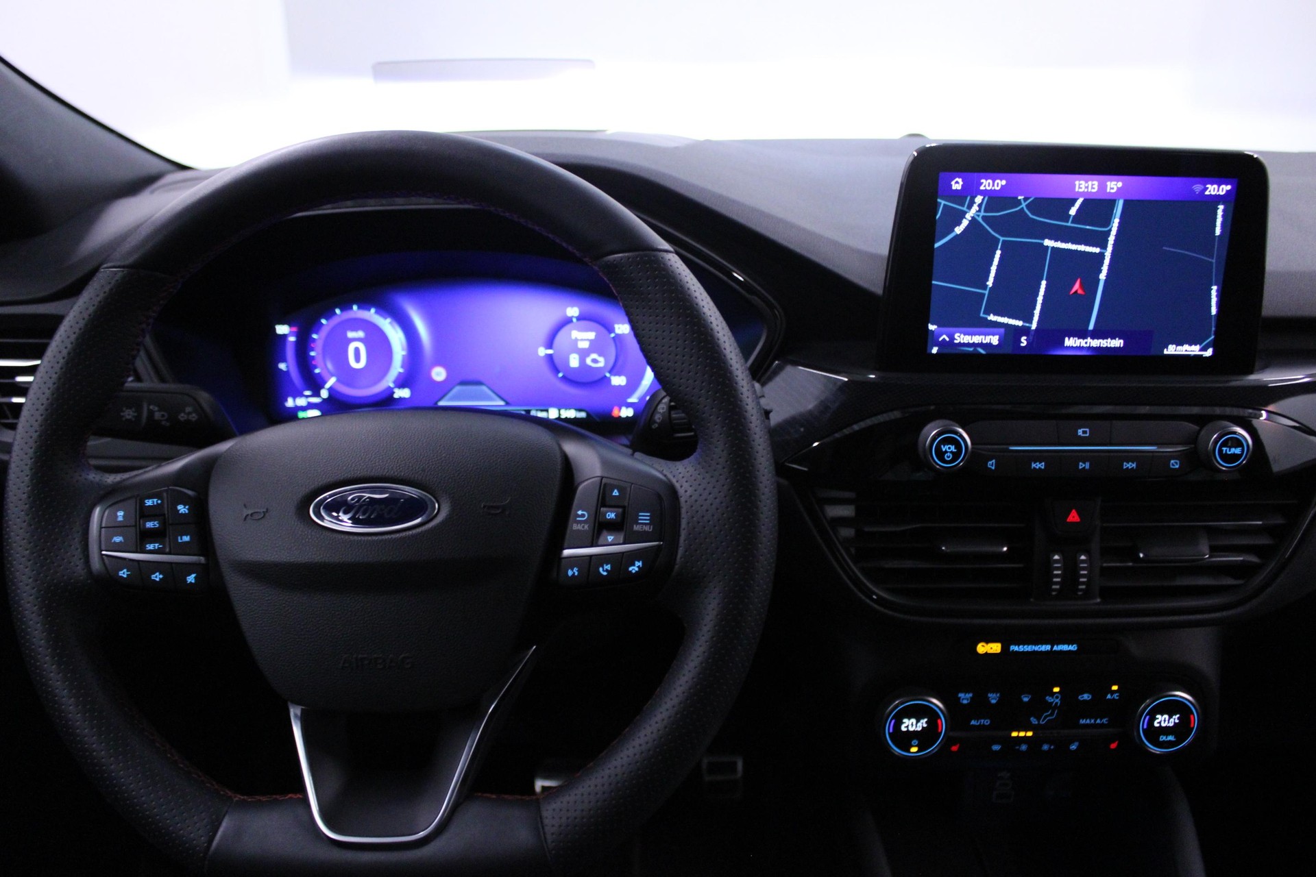 FORD Kuga 2.5 Plug-in Hybrid ST-Line-image-6