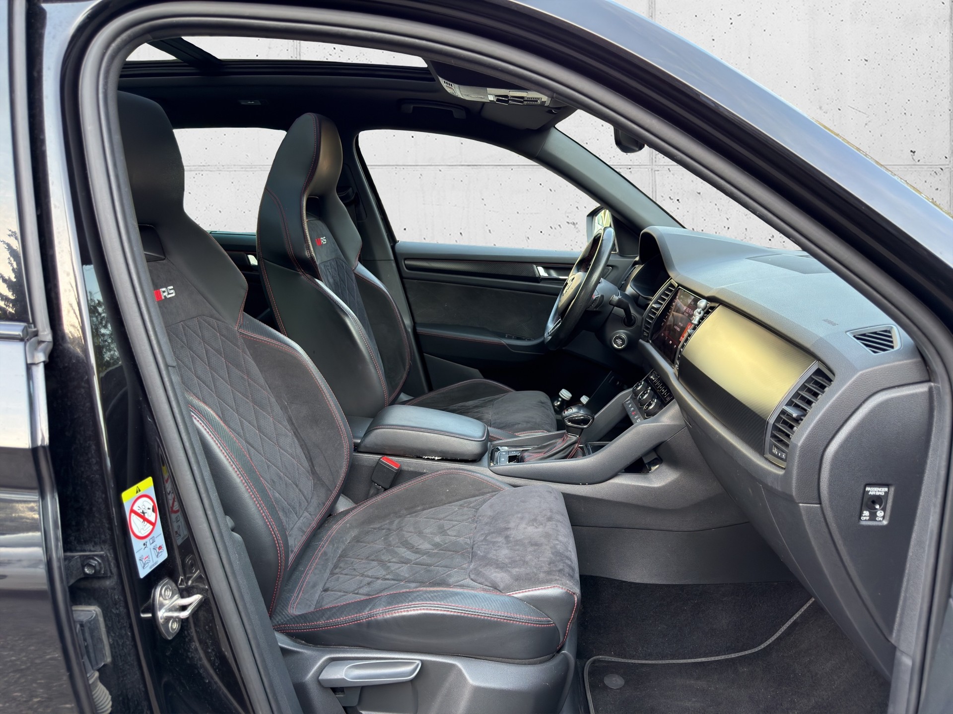 SKODA Kodiaq 2.0 Bi-TDI SCR RS 4x4 DSG-image-14
