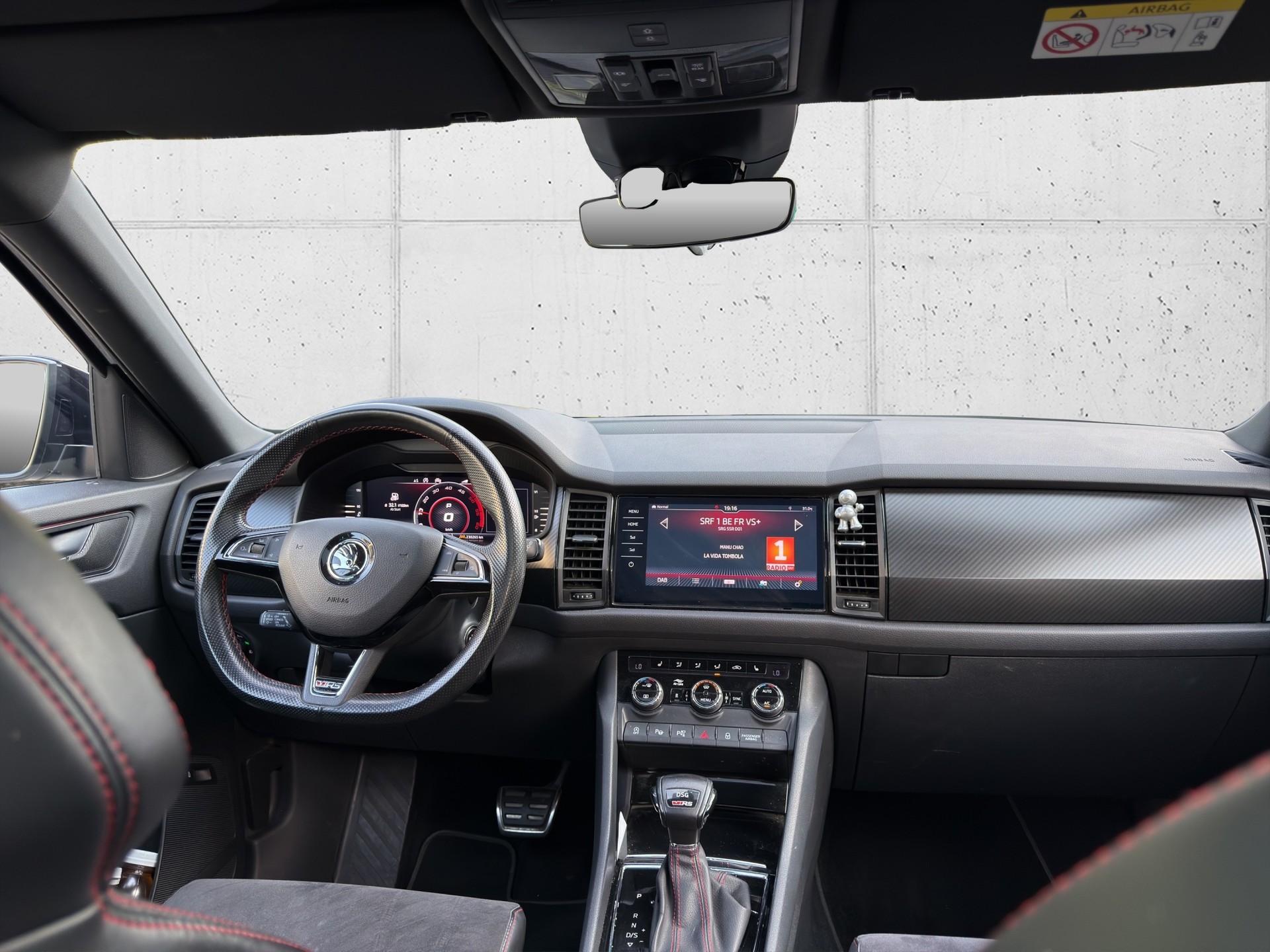 SKODA Kodiaq 2.0 Bi-TDI SCR RS 4x4 DSG-image-16
