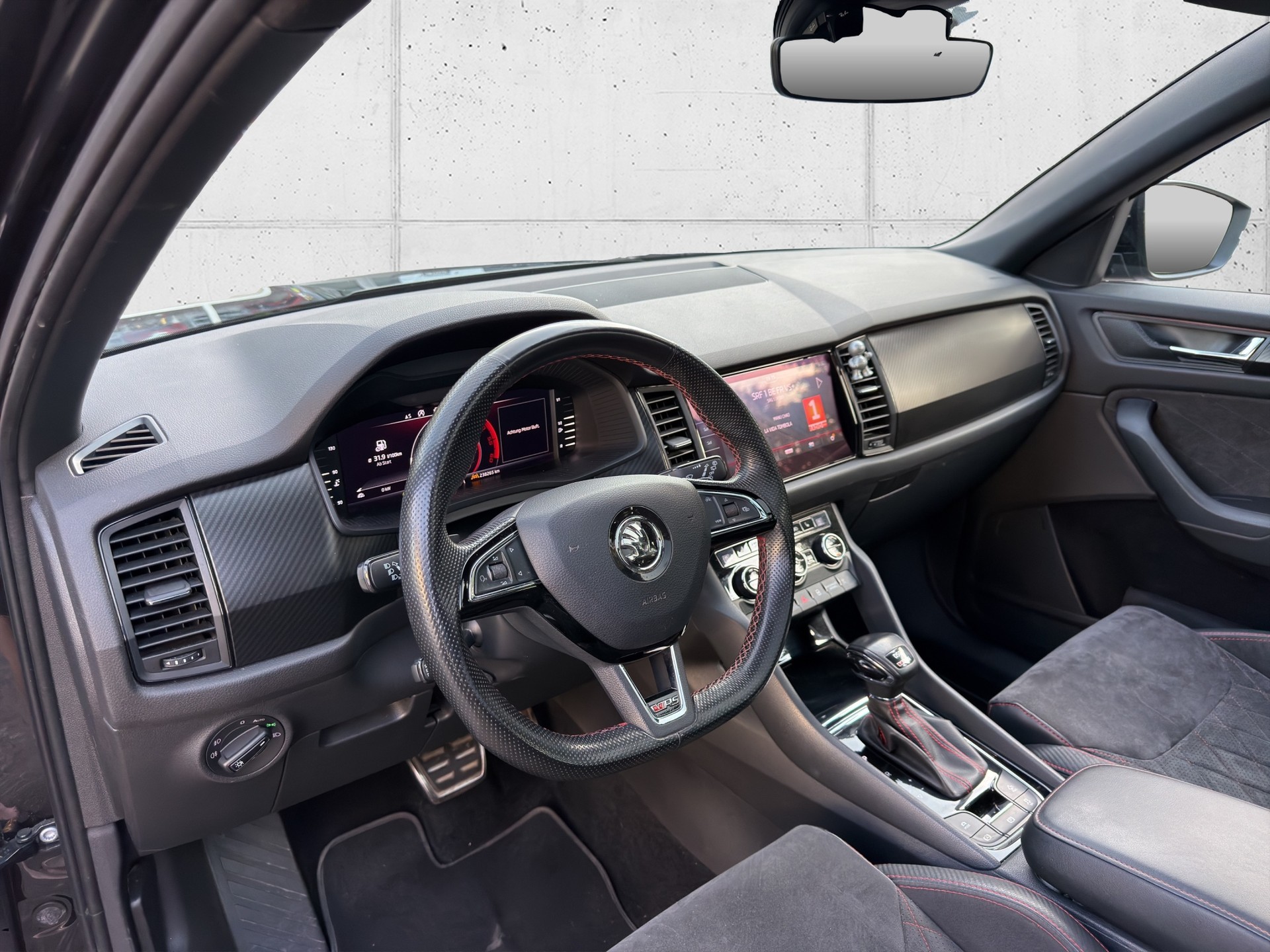 SKODA Kodiaq 2.0 Bi-TDI SCR RS 4x4 DSG-image-15