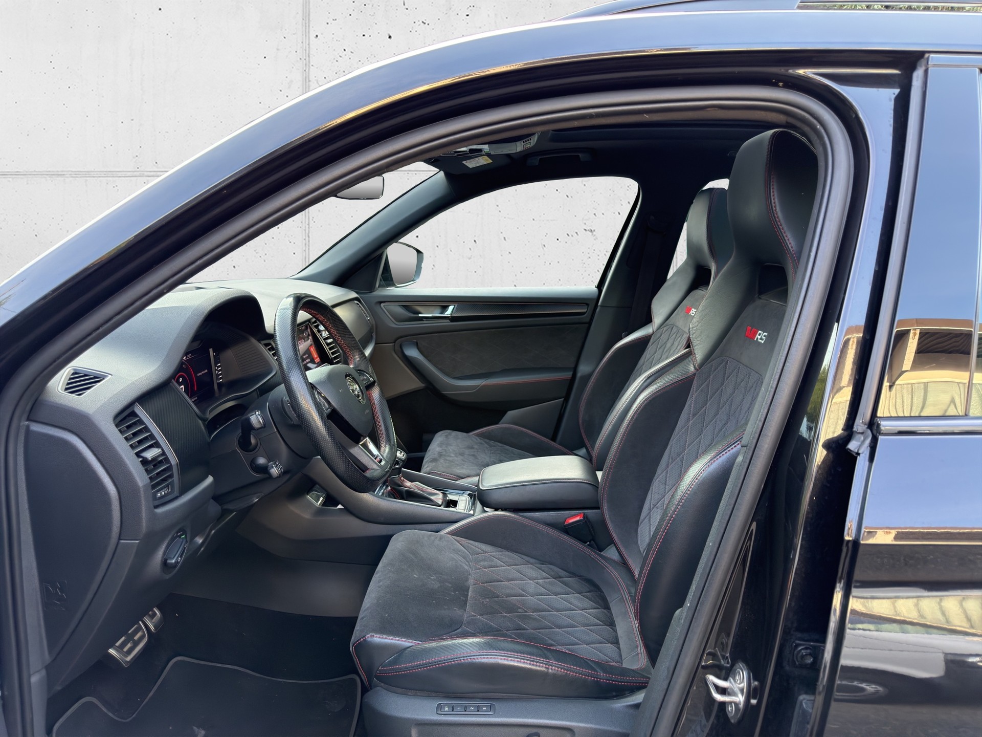 SKODA Kodiaq 2.0 Bi-TDI SCR RS 4x4 DSG-image-13