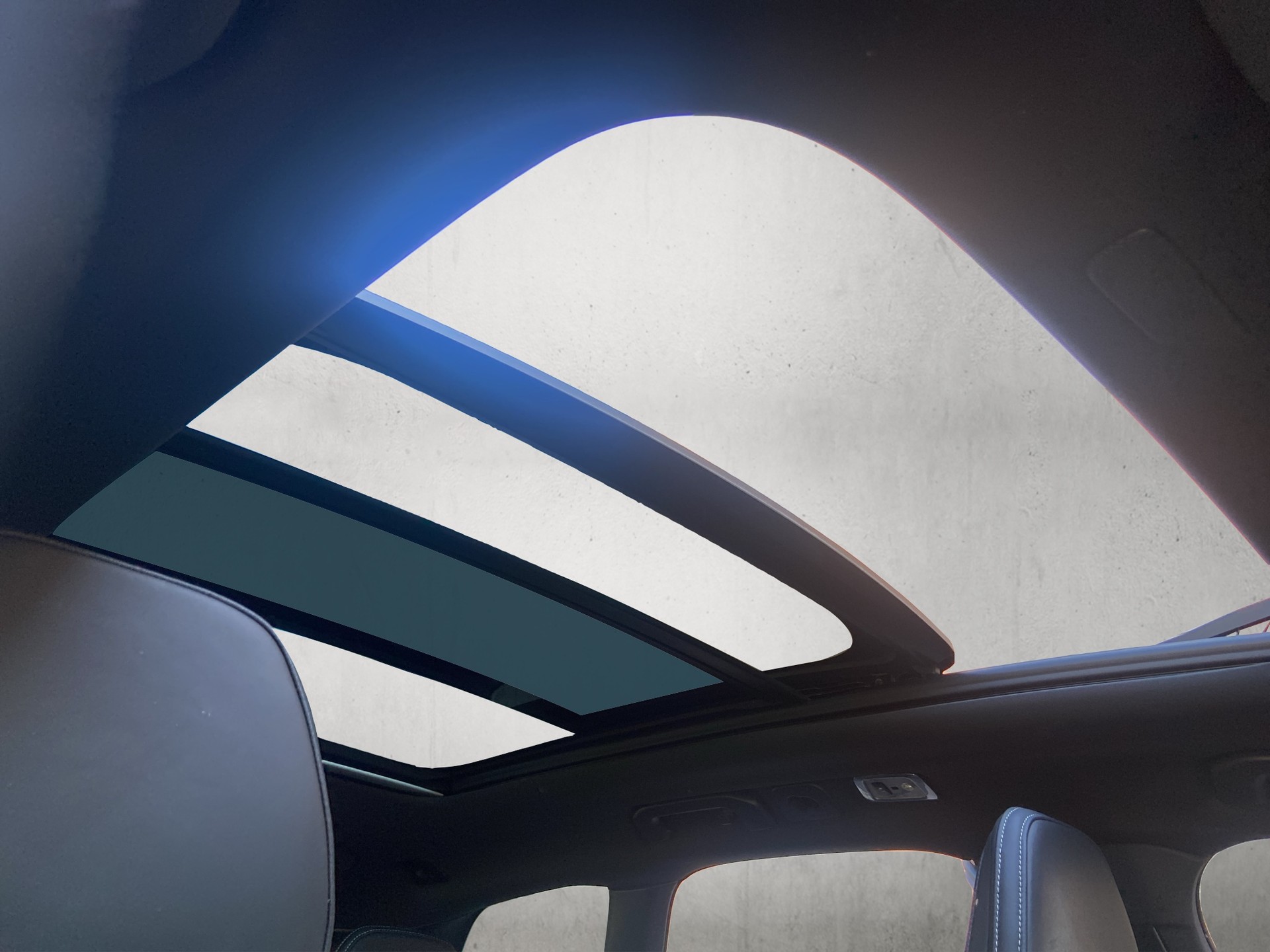 VOLVO XC60 B5 Benzin Mild Hybrid AWD R-Design Geartronic-image-12