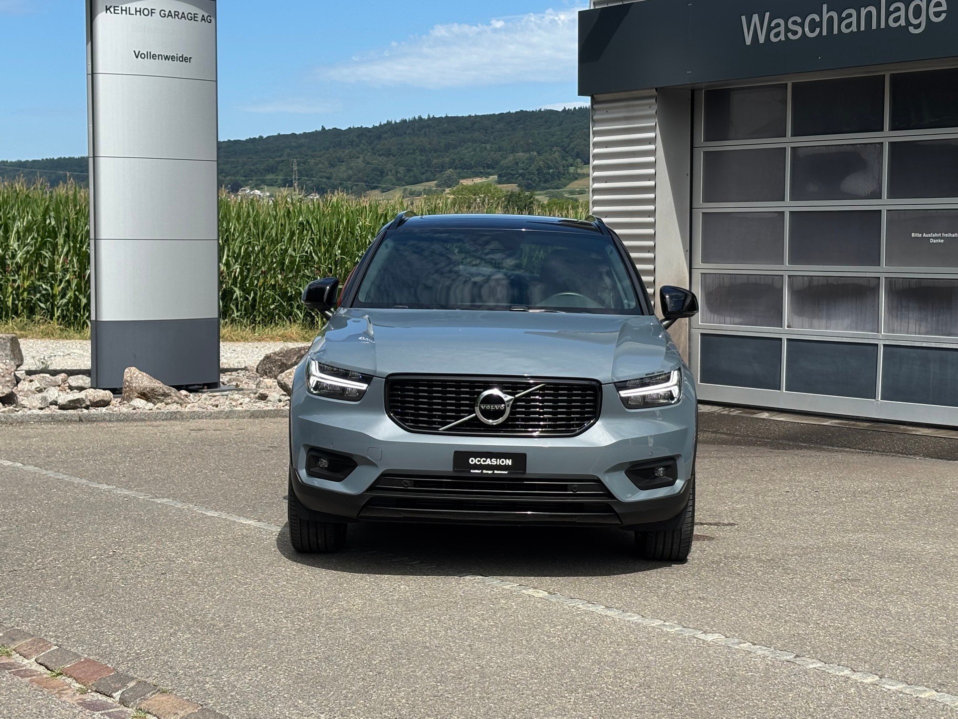 VOLVO XC40 2.0 T5 R-Design AWD-image-7