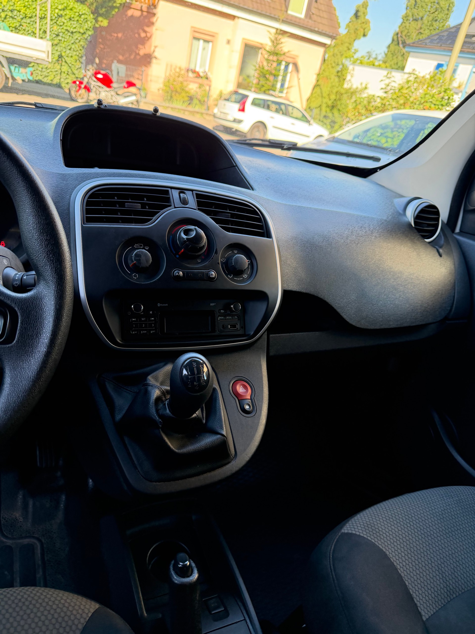 RENAULT Kangoo Medium dCi 90 ENERGY Business-image-10