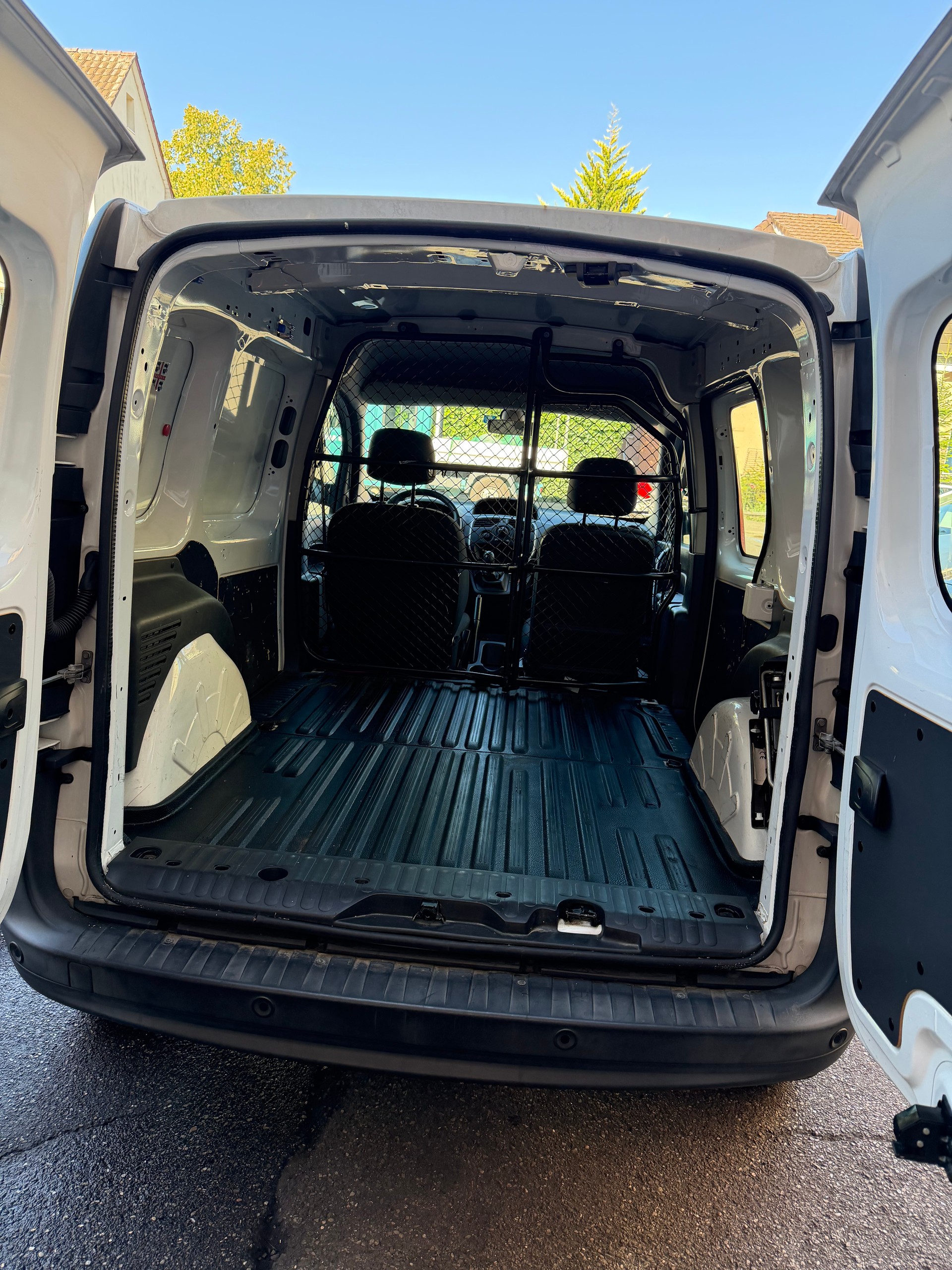 RENAULT Kangoo Medium dCi 90 ENERGY Business-image-4