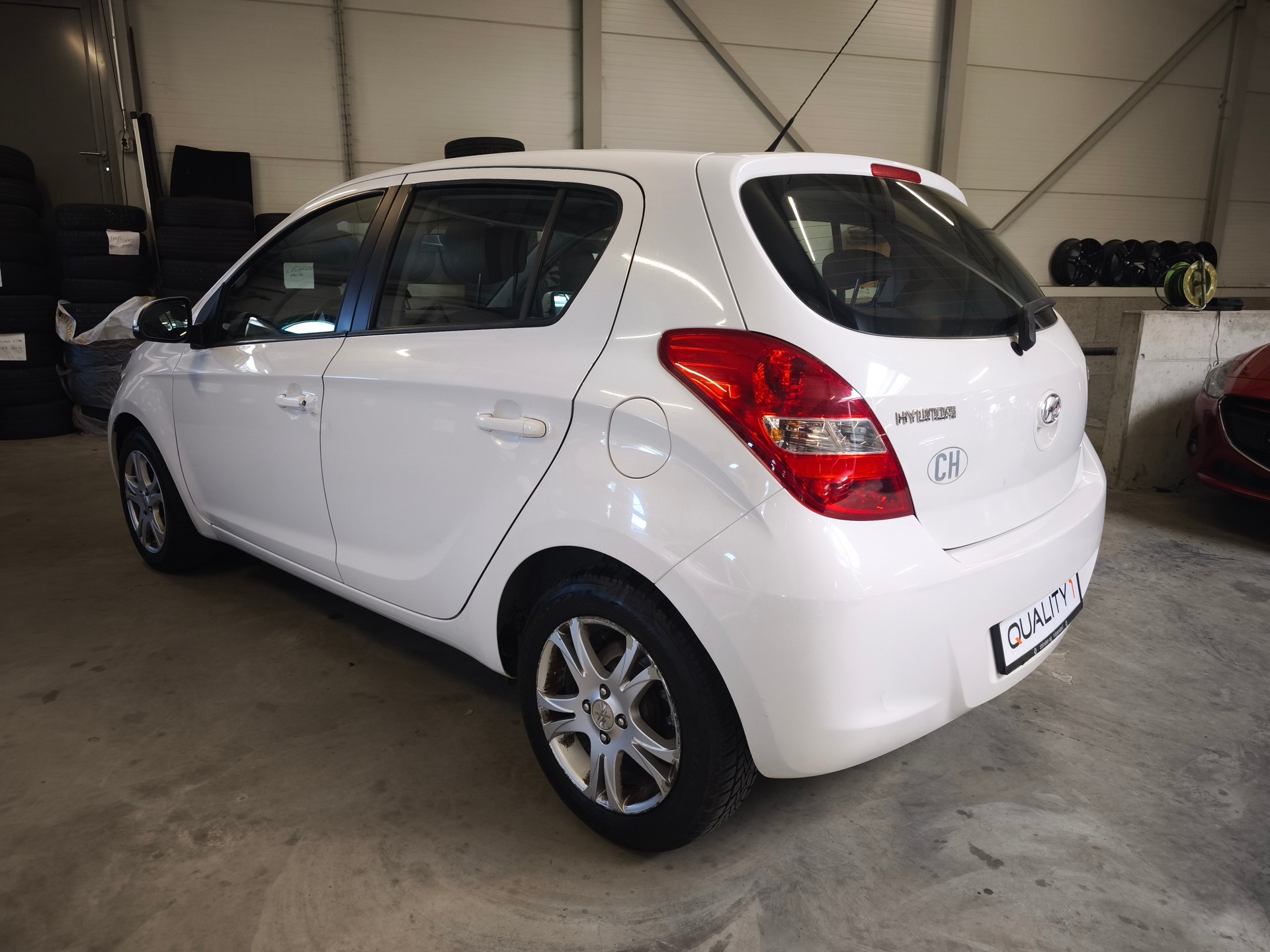 HYUNDAI i20 1.4 Style Automatic-image-4