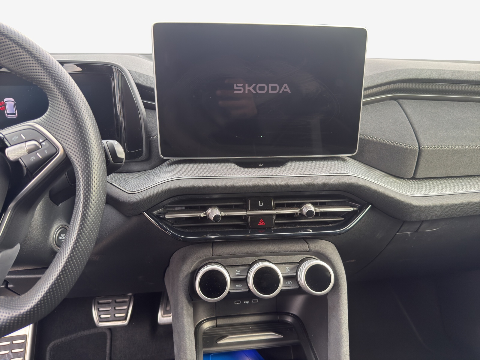 SKODA Kodiaq 1.5 TSI PHEV Sportline-image-10