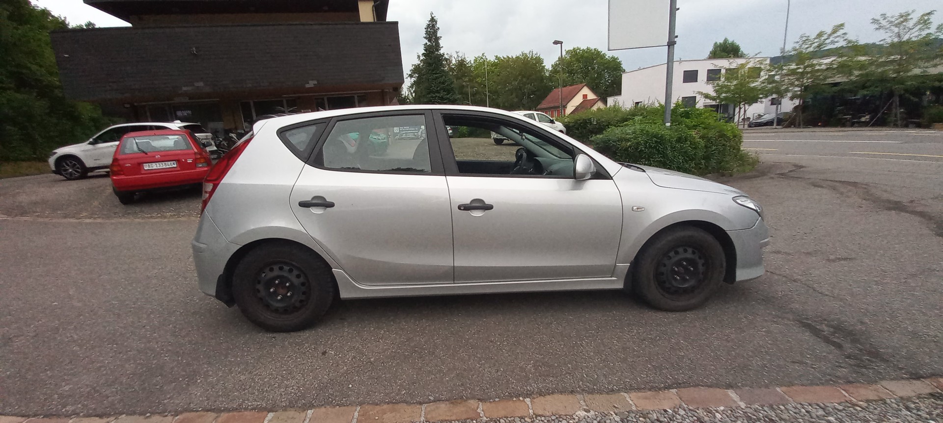 HYUNDAI i30 1.4 Comfort-image-3