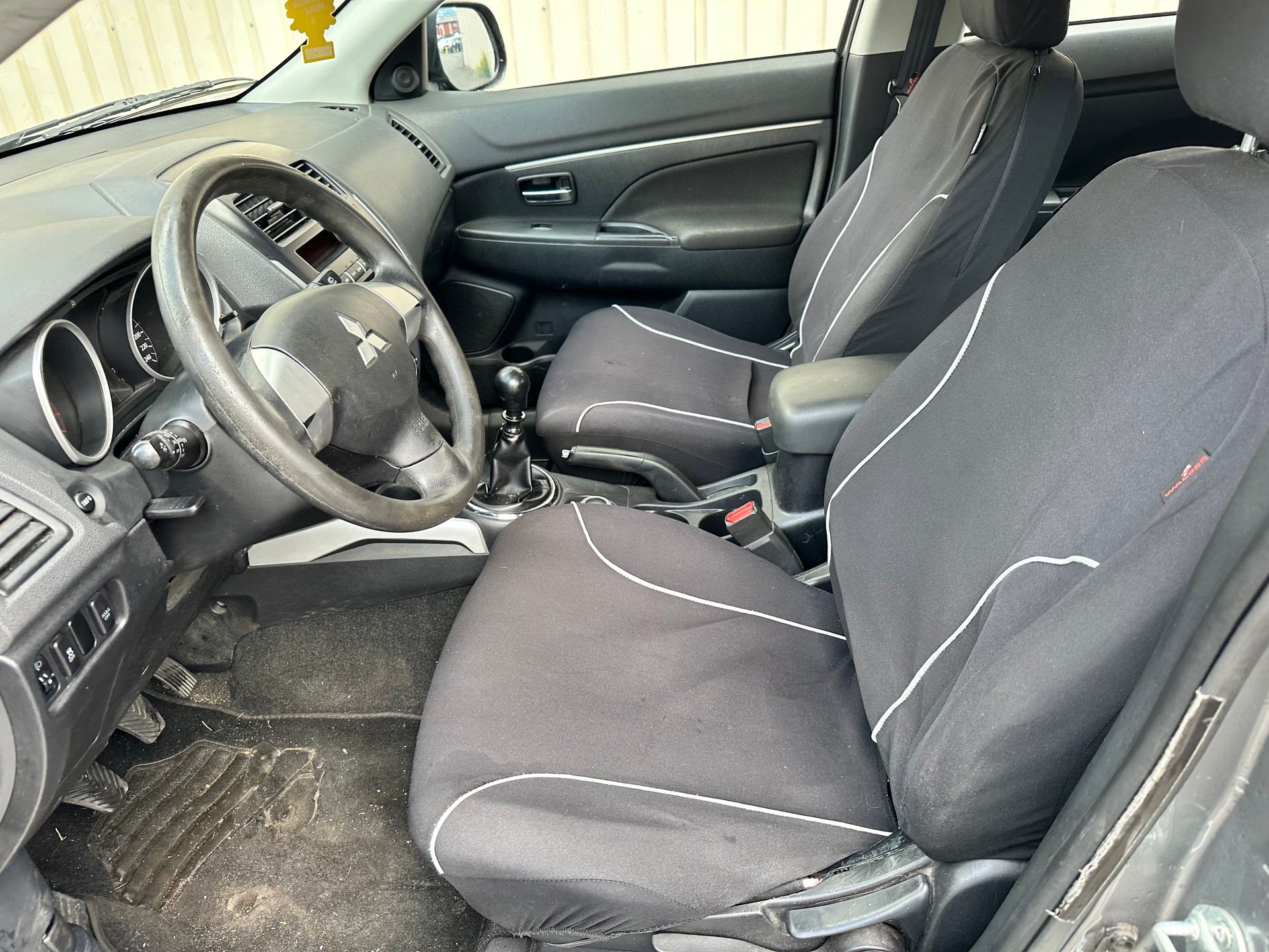 MITSUBISHI ASX 1.8 DID Intense 4WD-image-12