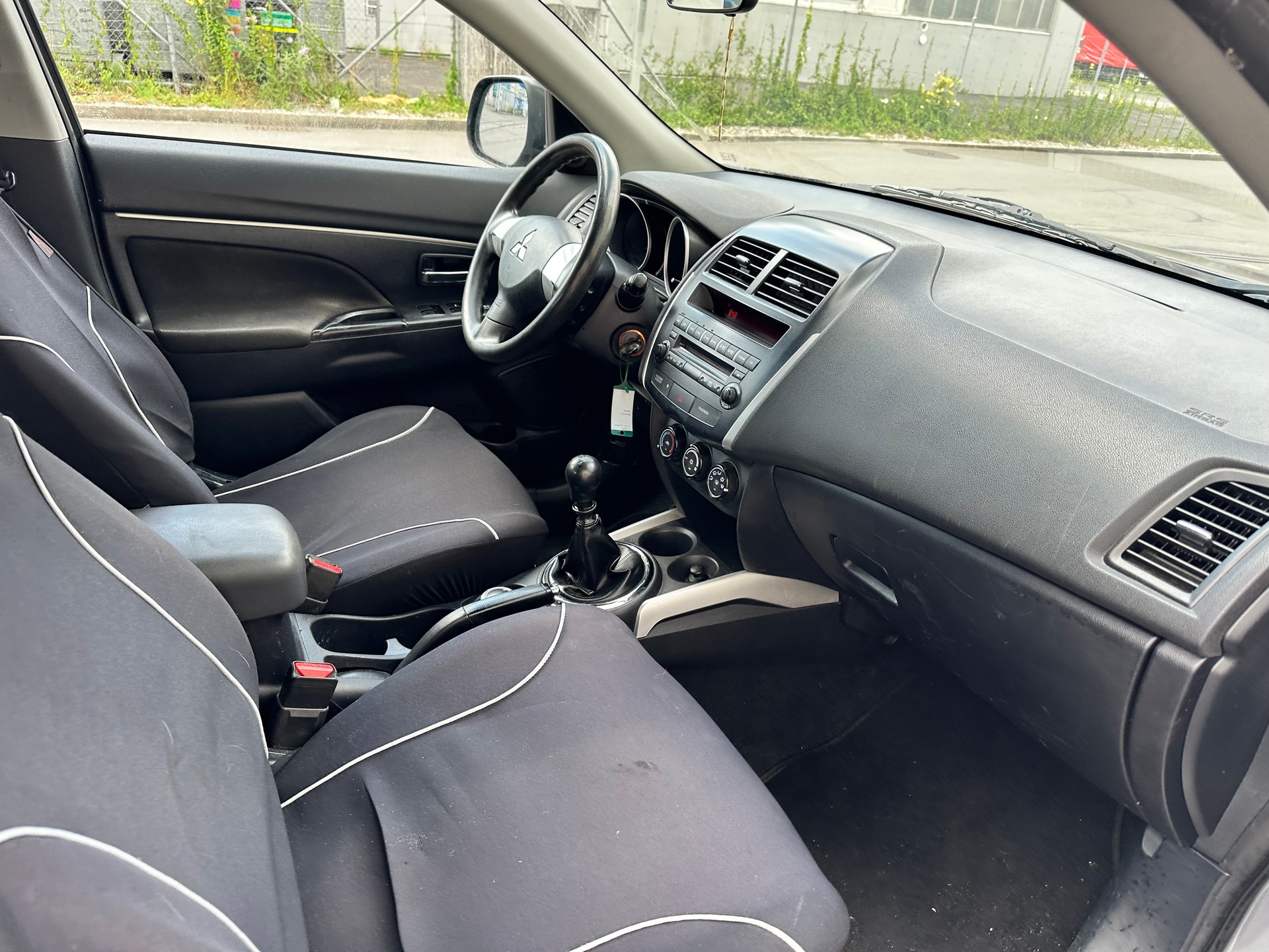 MITSUBISHI ASX 1.8 DID Intense 4WD-image-14
