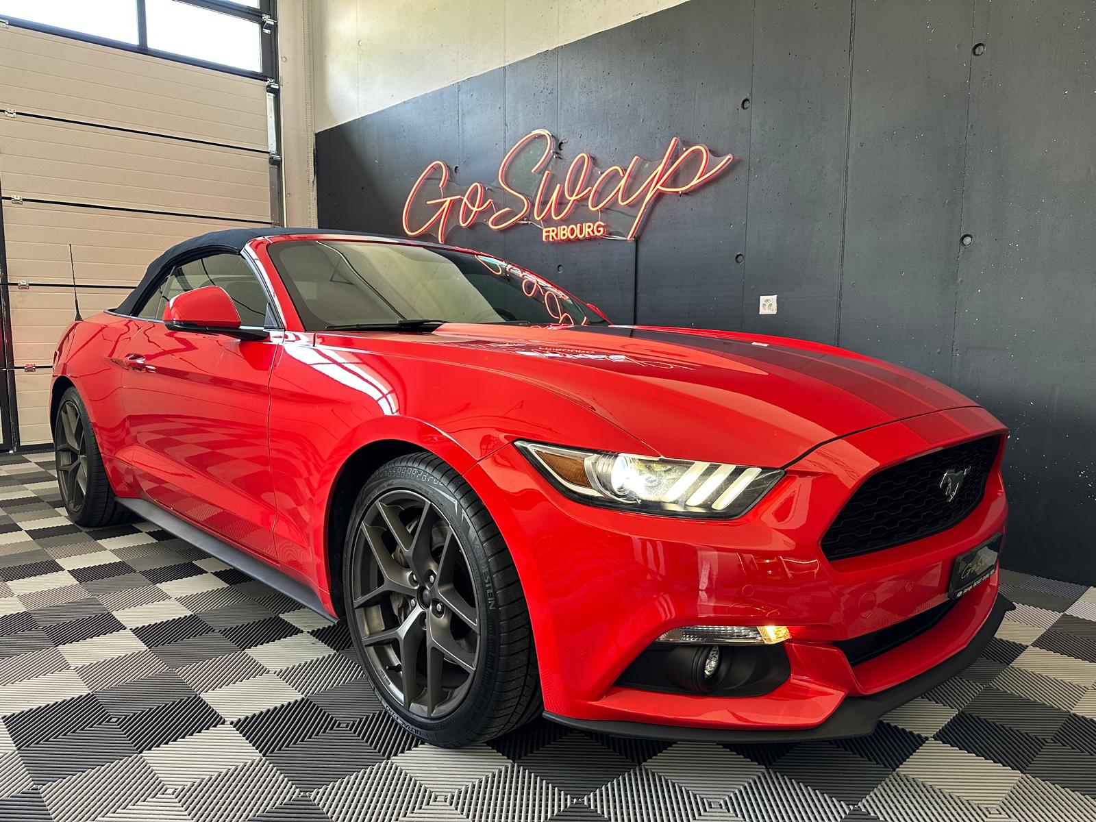 FORD Mustang Convertible 2.3-image-7