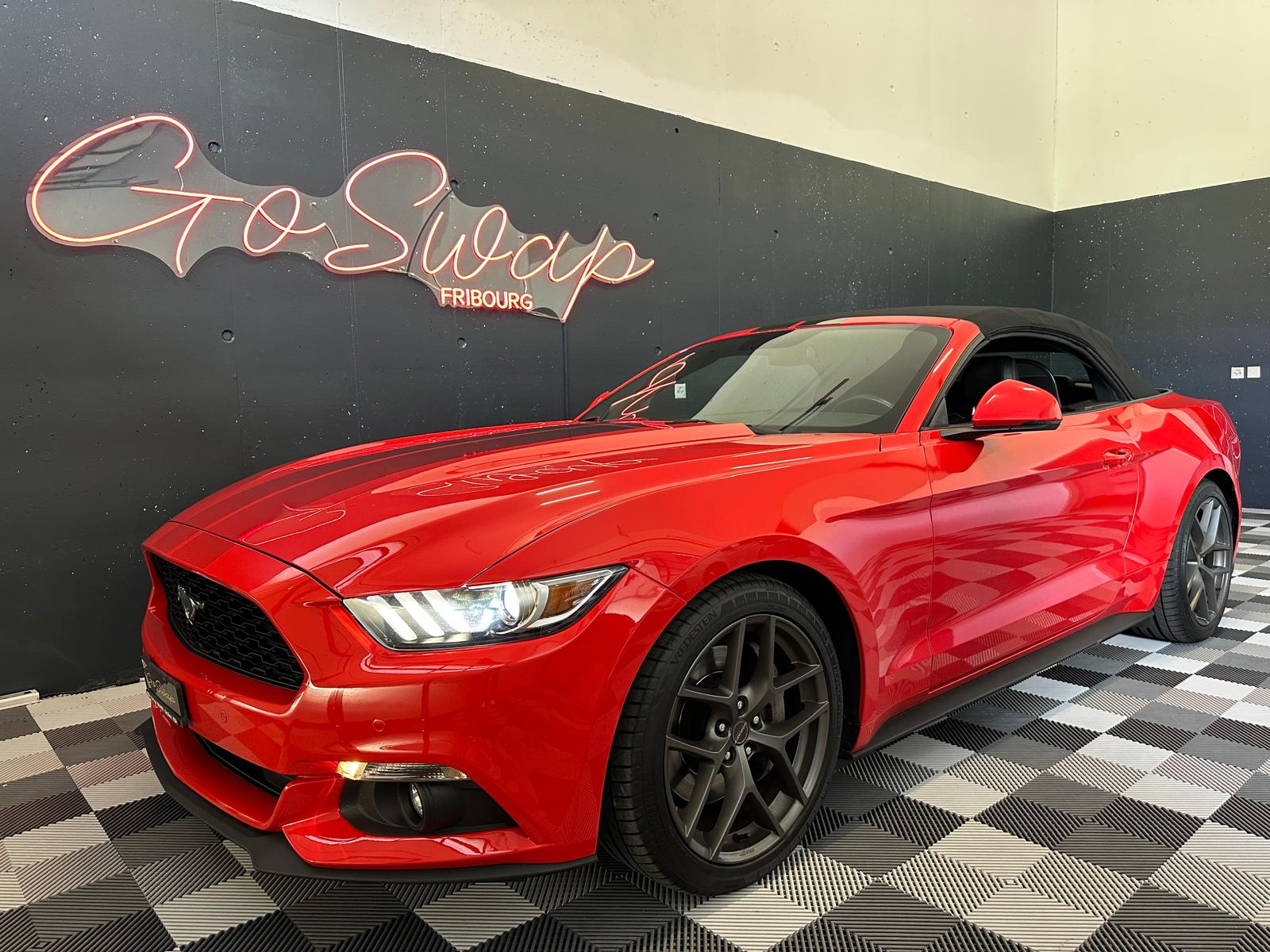 FORD Mustang Convertible 2.3-image-0
